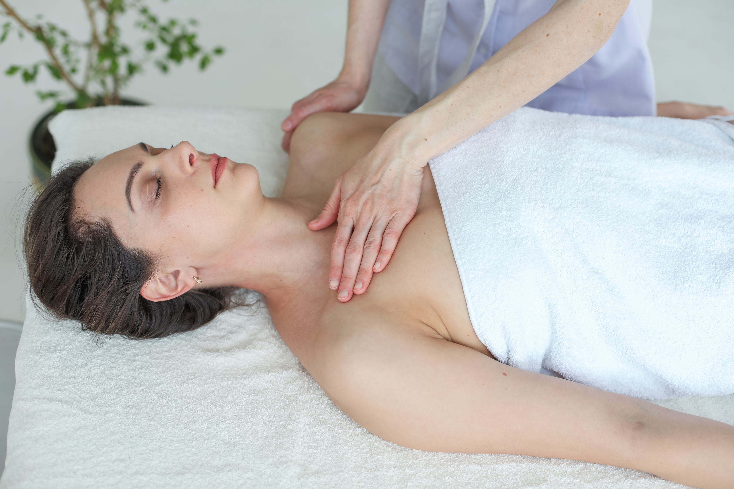 Контент съемка для массажиста. Фотограф в Костроме, Ярославле, Москве Светлана Заведеева