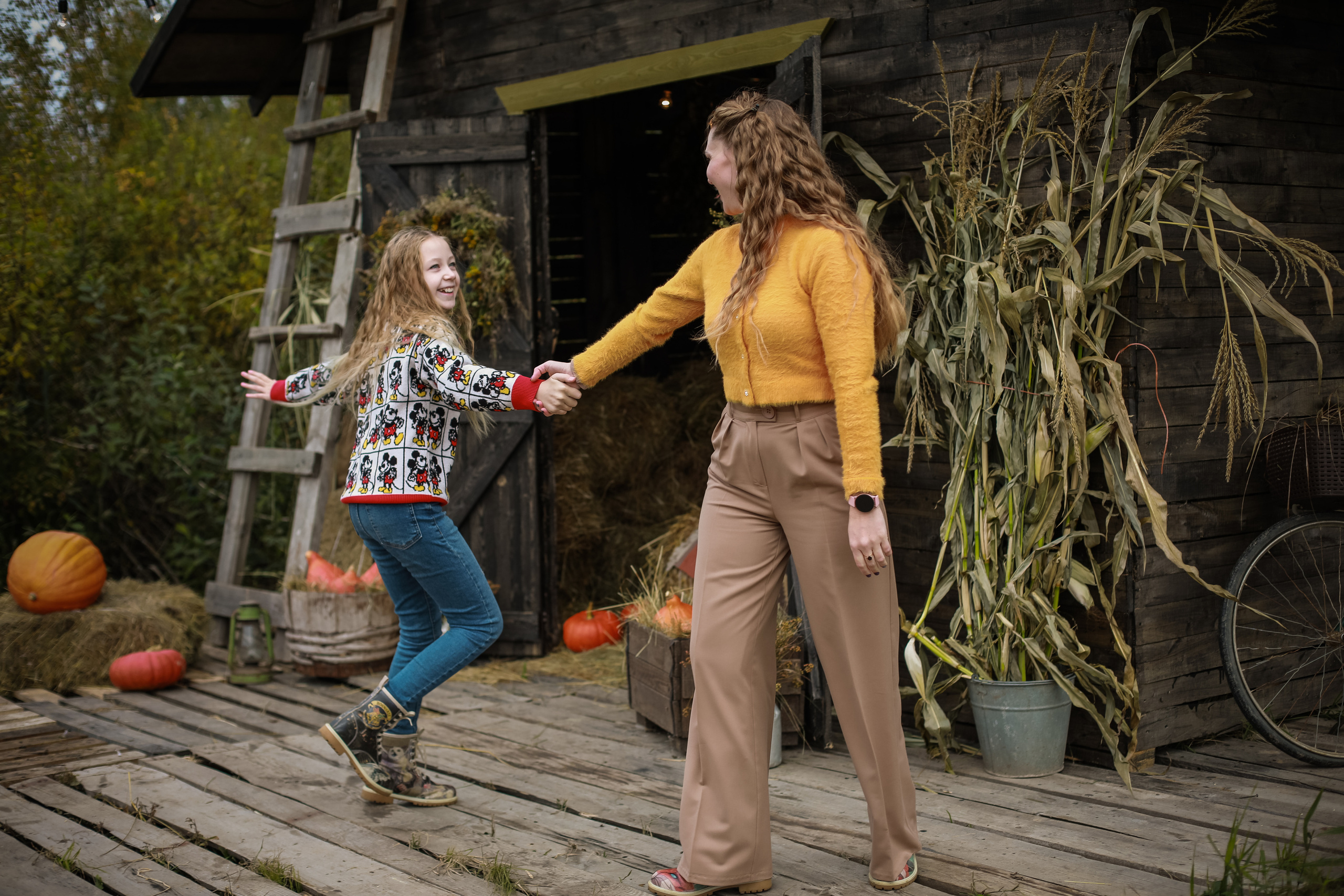 Елена и Вера осенняя съемка. Фотограф в Костроме, Ярославле, Москве Светлана Заведеева