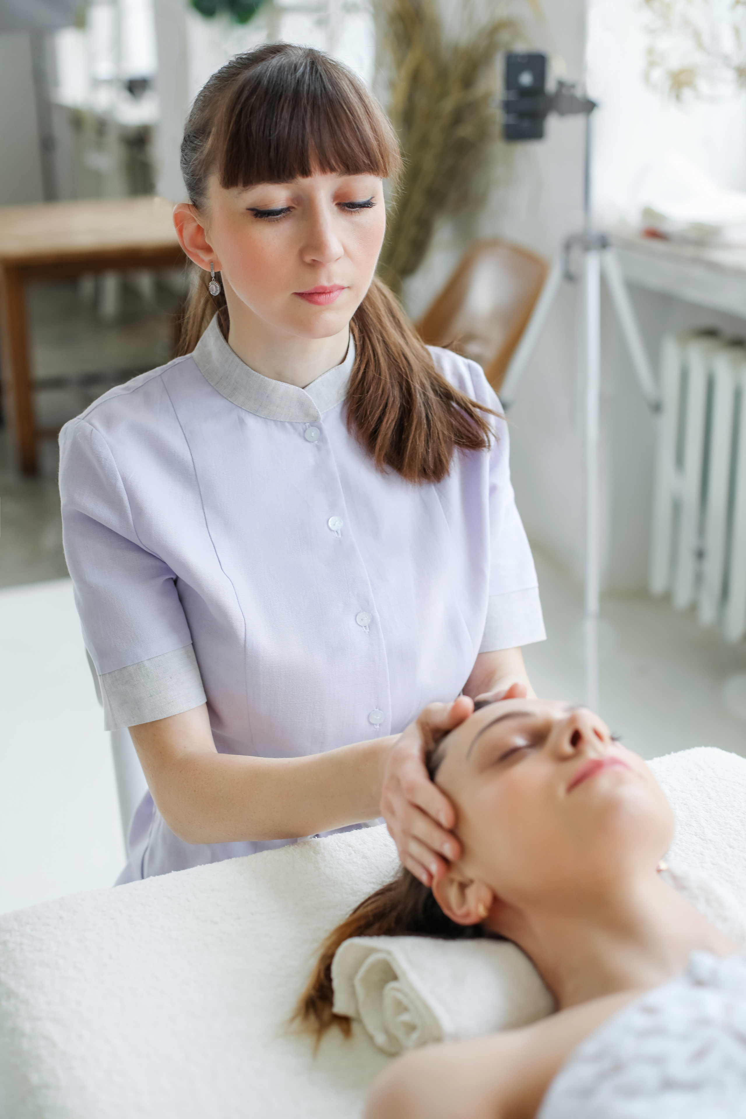 Контент съемка для массажиста. Фотограф в Костроме, Ярославле, Москве Светлана Заведеева