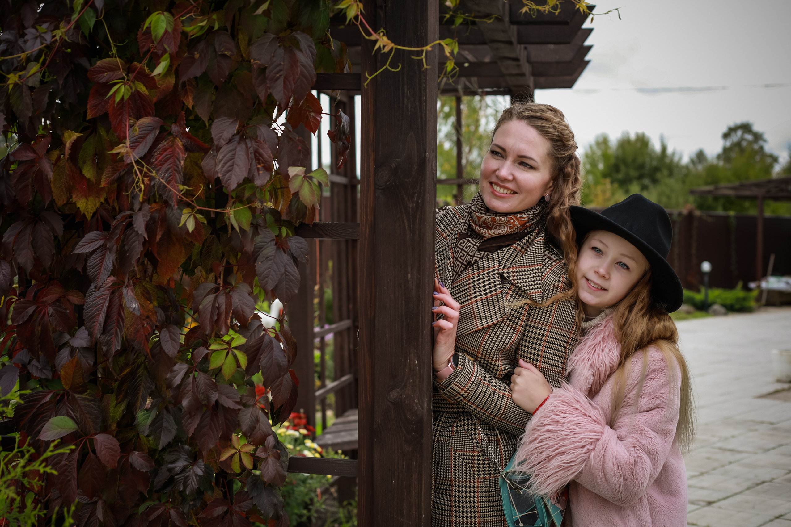Елена и Вера осенняя съемка. Фотограф в Костроме, Ярославле, Москве Светлана Заведеева