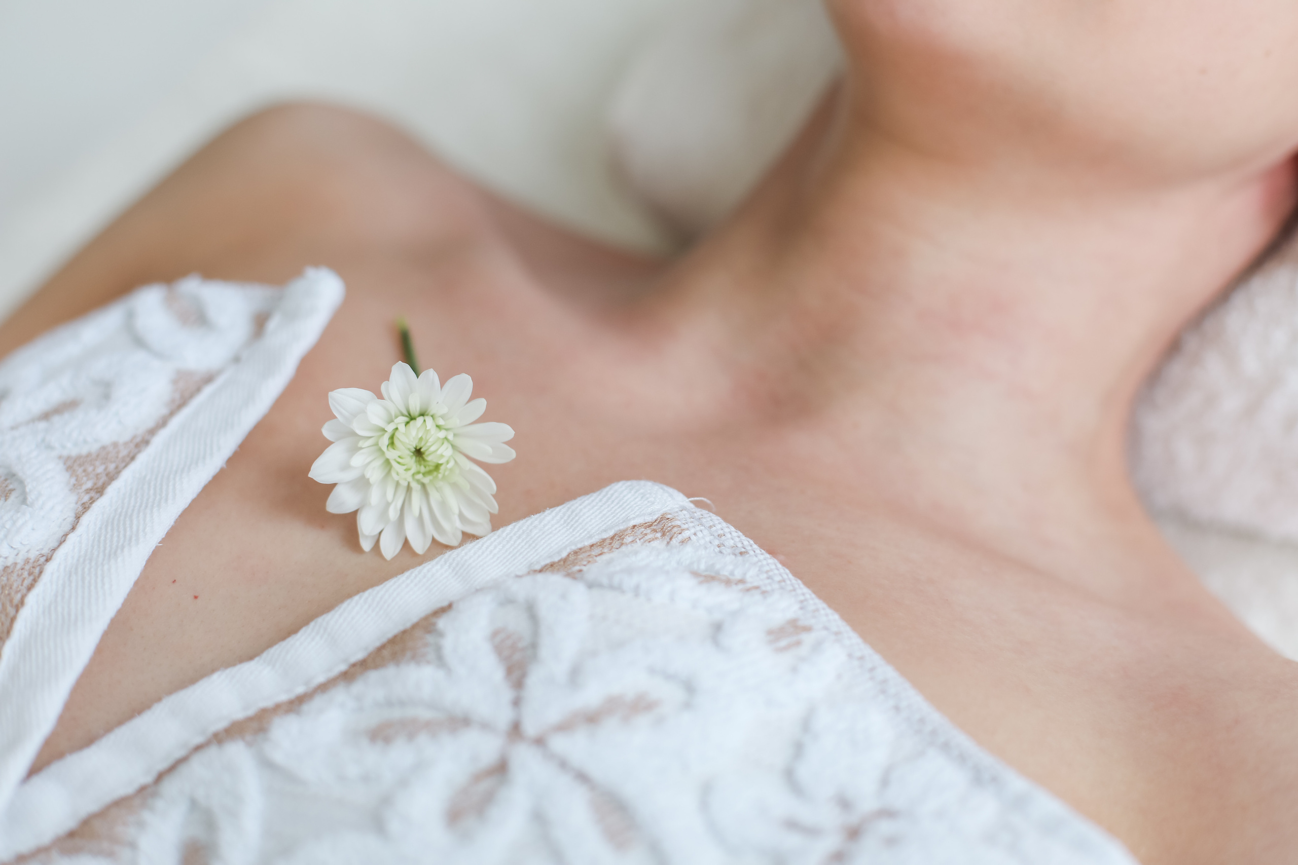 Контент съемка для массажиста. Фотограф в Костроме, Ярославле, Москве Светлана Заведеева