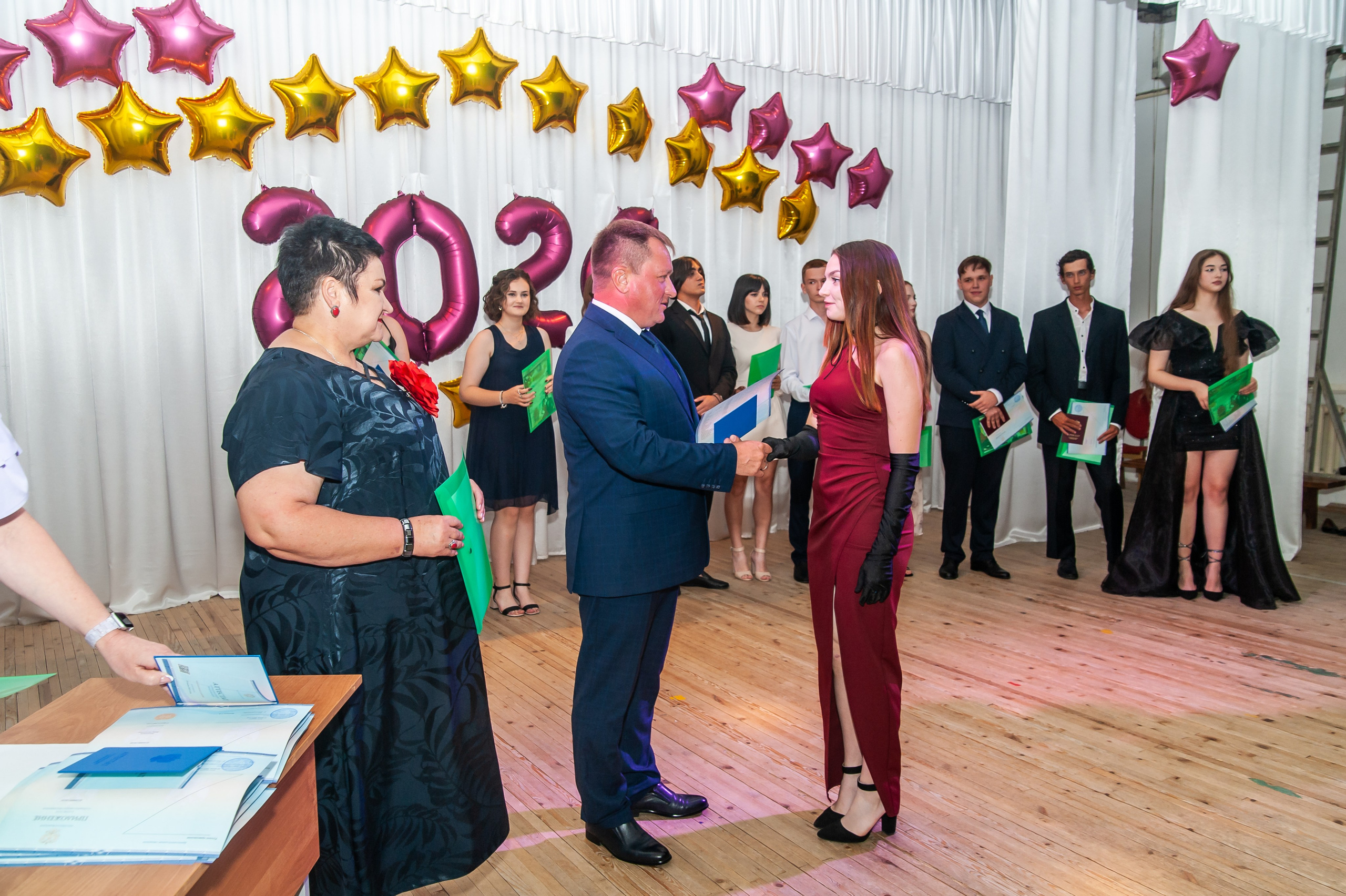 Выпускной МАОУ СОШ № 17 им. Эдуарда Есаяна. Свадебный и семейный фотограф Денис Лукьянов в Краснодаре, Краснодарском крае и Республике Крым