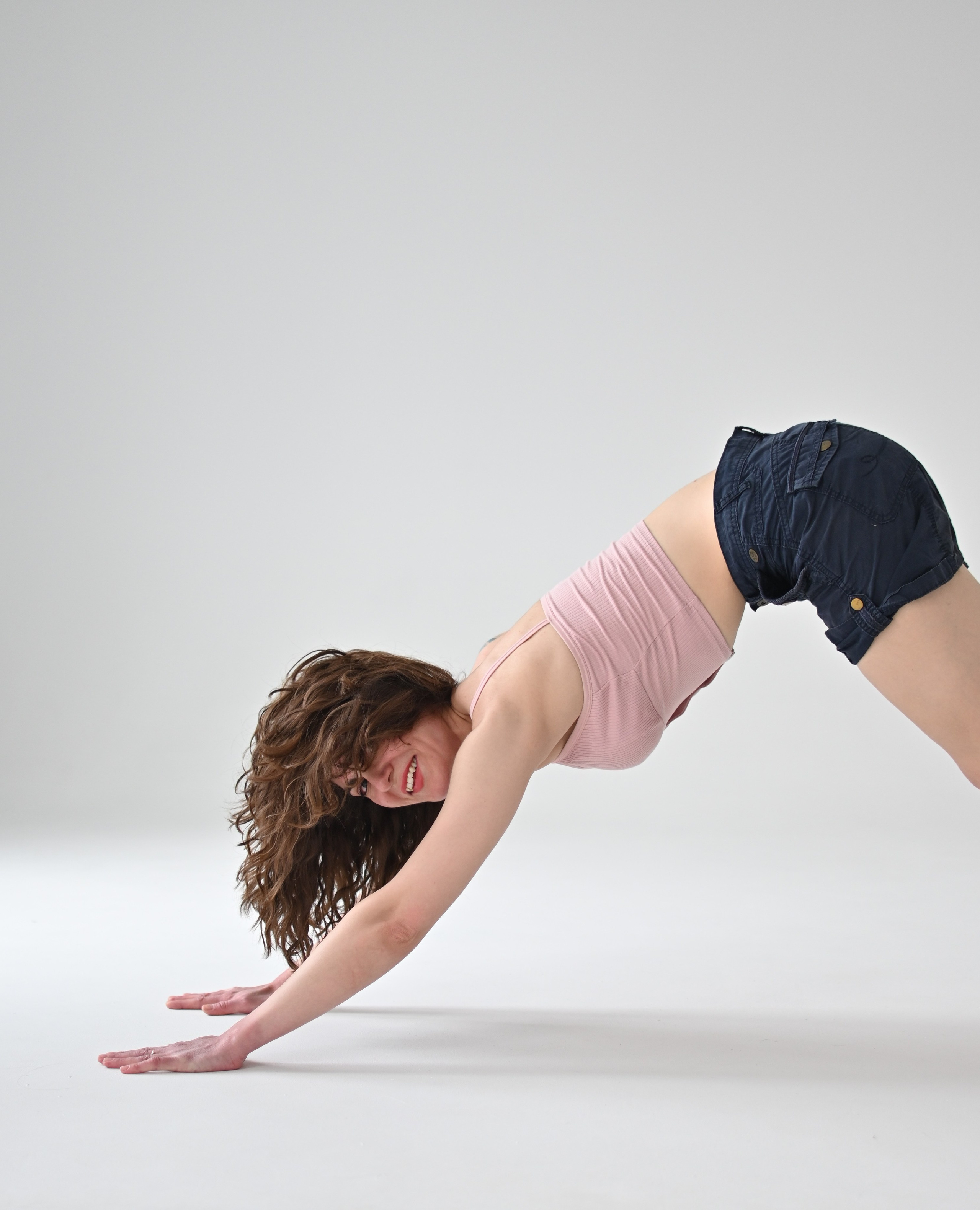 Съемка студия май 2024. Йогатерапевт Света Новикова