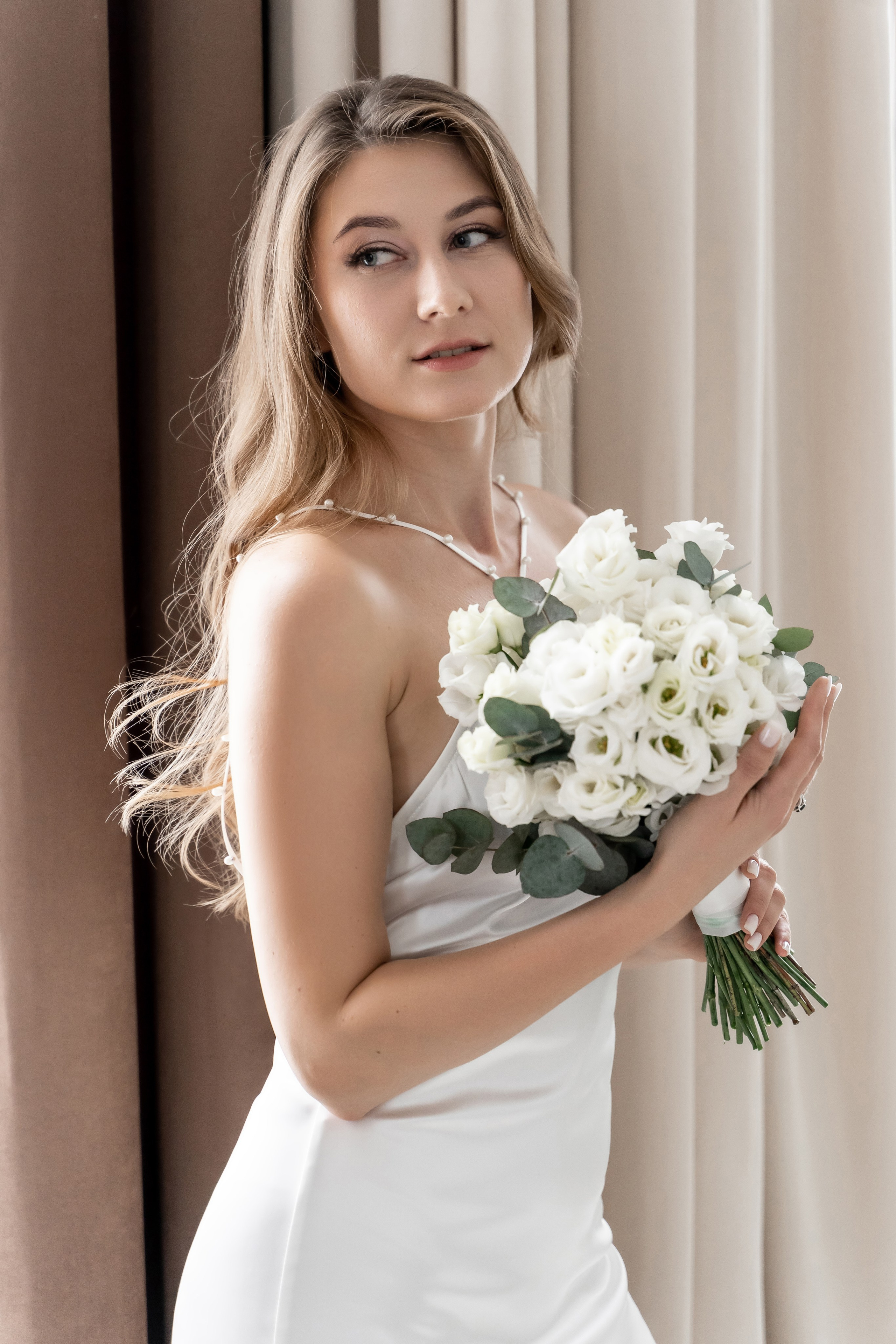 Свадебный фотограф в Москве. Свадебный фотограф Видное, Бутово, Домодедово, Щербинка, Царицыно. Роспись во дворце бракосочетания Южное Бутово. Регистрация брака в Москве и Московской области. Фотограф на свадьбу. Свадебная фотосессия в центре Москвы. Фотосессия свадебного банкета  в ресторане. Выездная регистрация брака. Фотосессия молодоженов. Свадебная прогулка. Жених и невеста в день свадьбы. Wedding in Moscow. Свадебная фотосессия  в Барвихе. Стильная свадебная фотография. Сборы жениха и невесты в день свадьбы. 