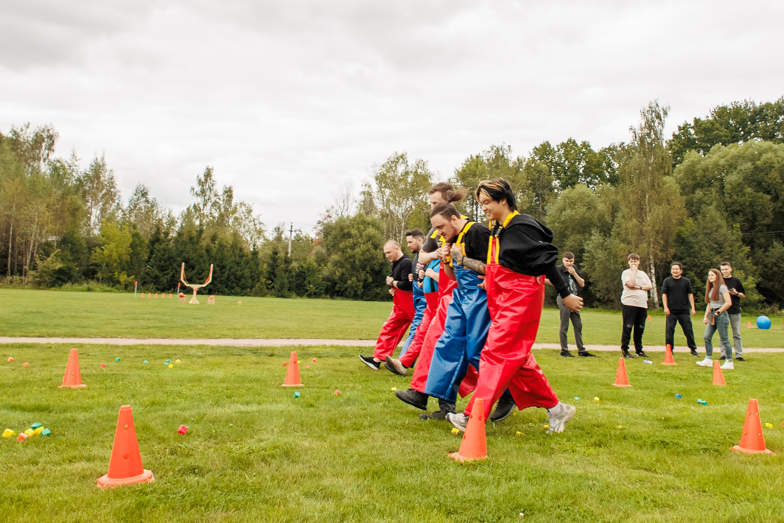 Тимбилдинг выезд. Репортажный фотограф. Москва. Алина Ланская