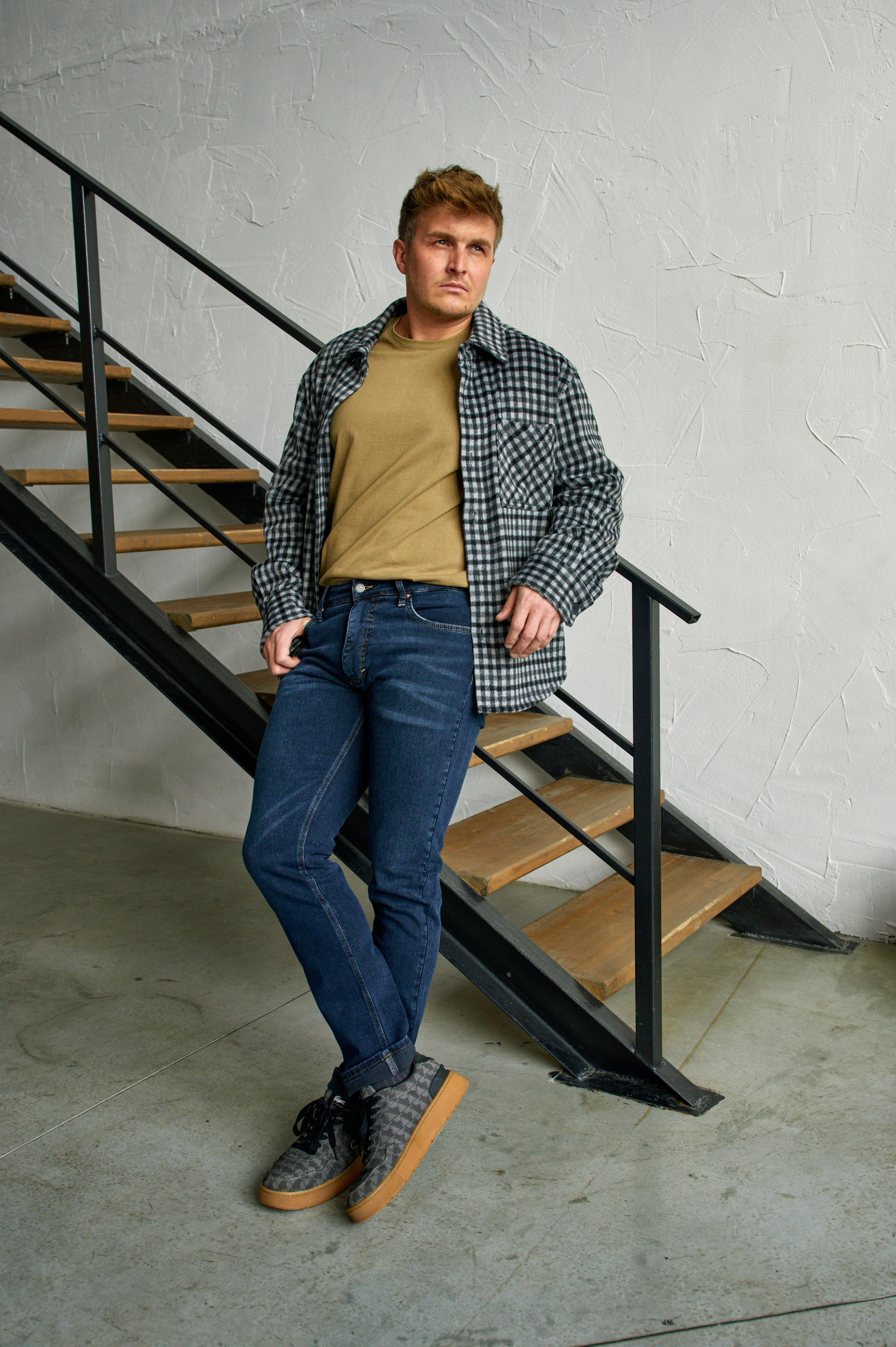 Мужские джинсы. Фотограф Челябинск — Кирилл Устюжанин