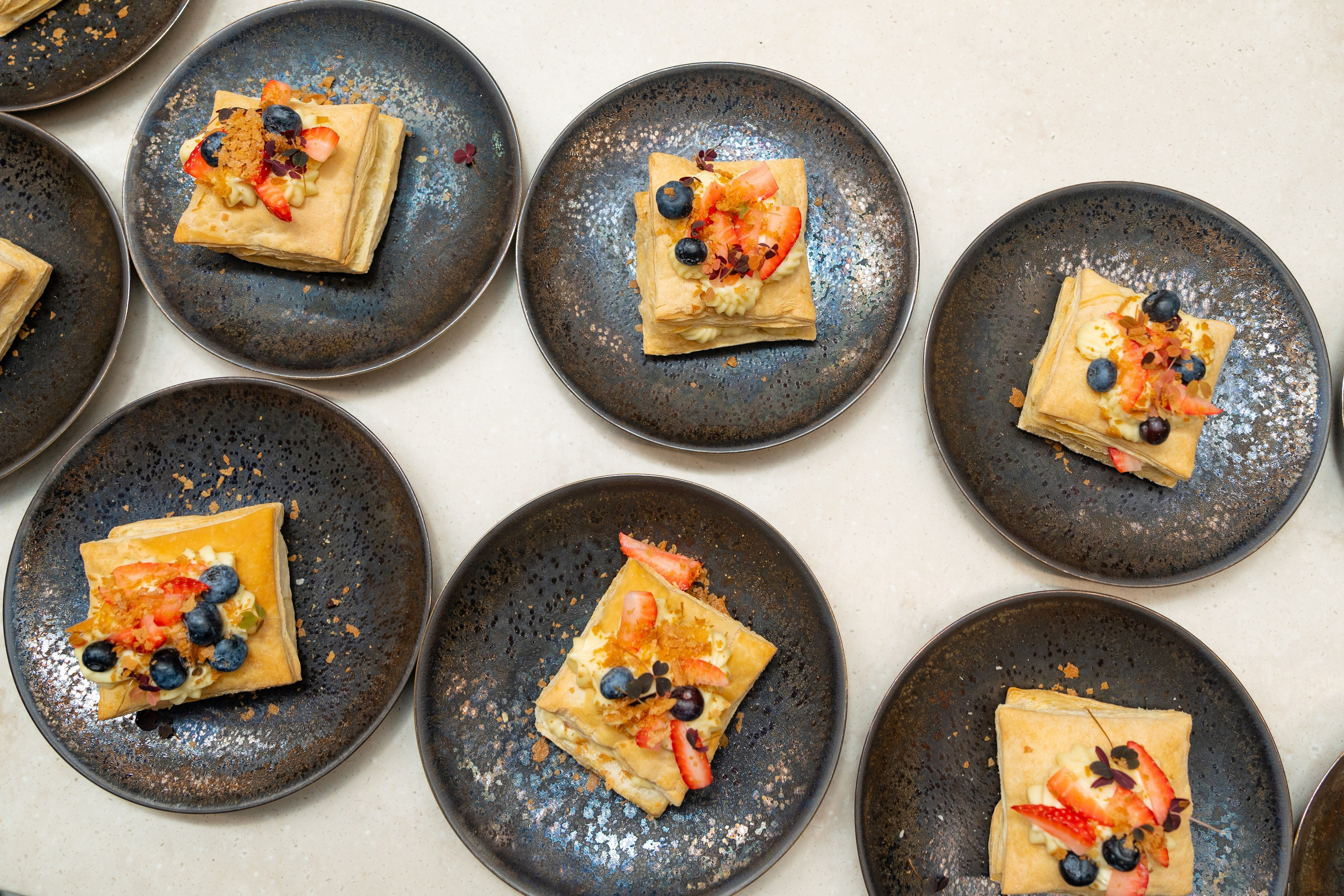 NOVIKOV SCHOOL — Умами зал. Фотограф Никита Комаров