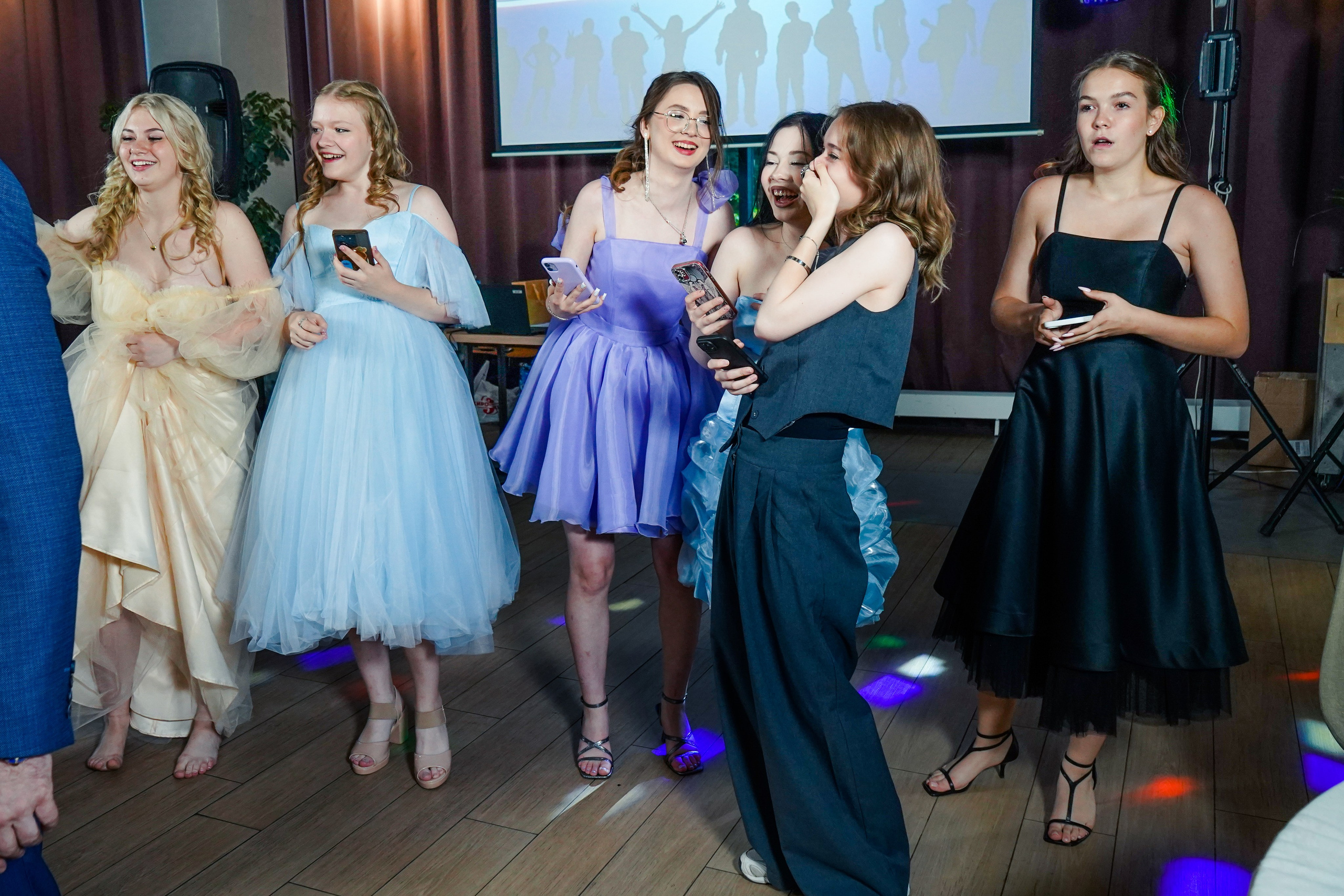 Выпускной вечер, гимназия № 40, 9 класс. Семейный и портретный фотограф в Екатеринбурге Анна Лобанова