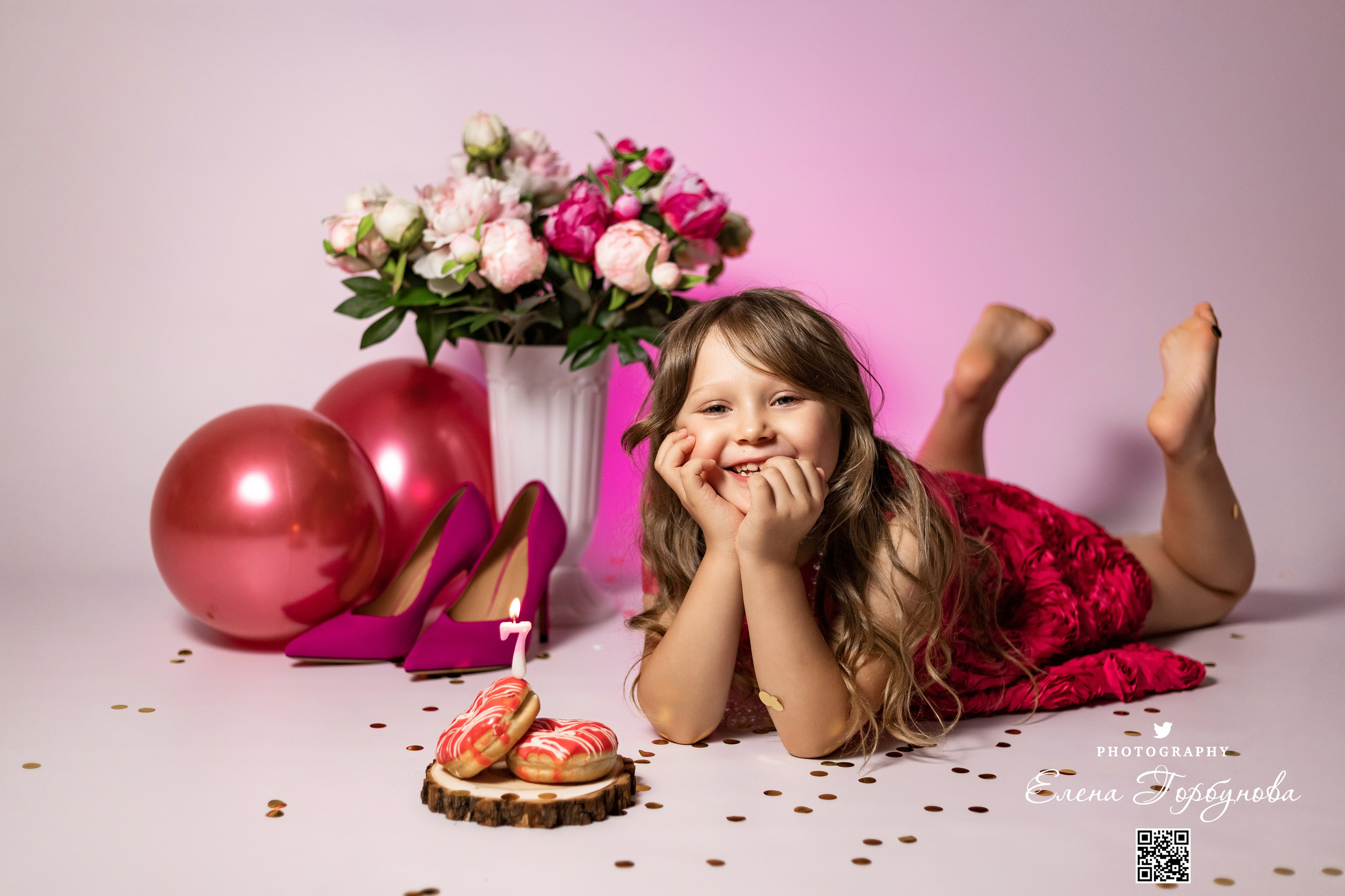 «Модница в розовом» В моей студии. Вероника и Александра. 2024. Фотограф Пермь. Свадьбы. Семья и дети, школа, д. сад. Фотокниги