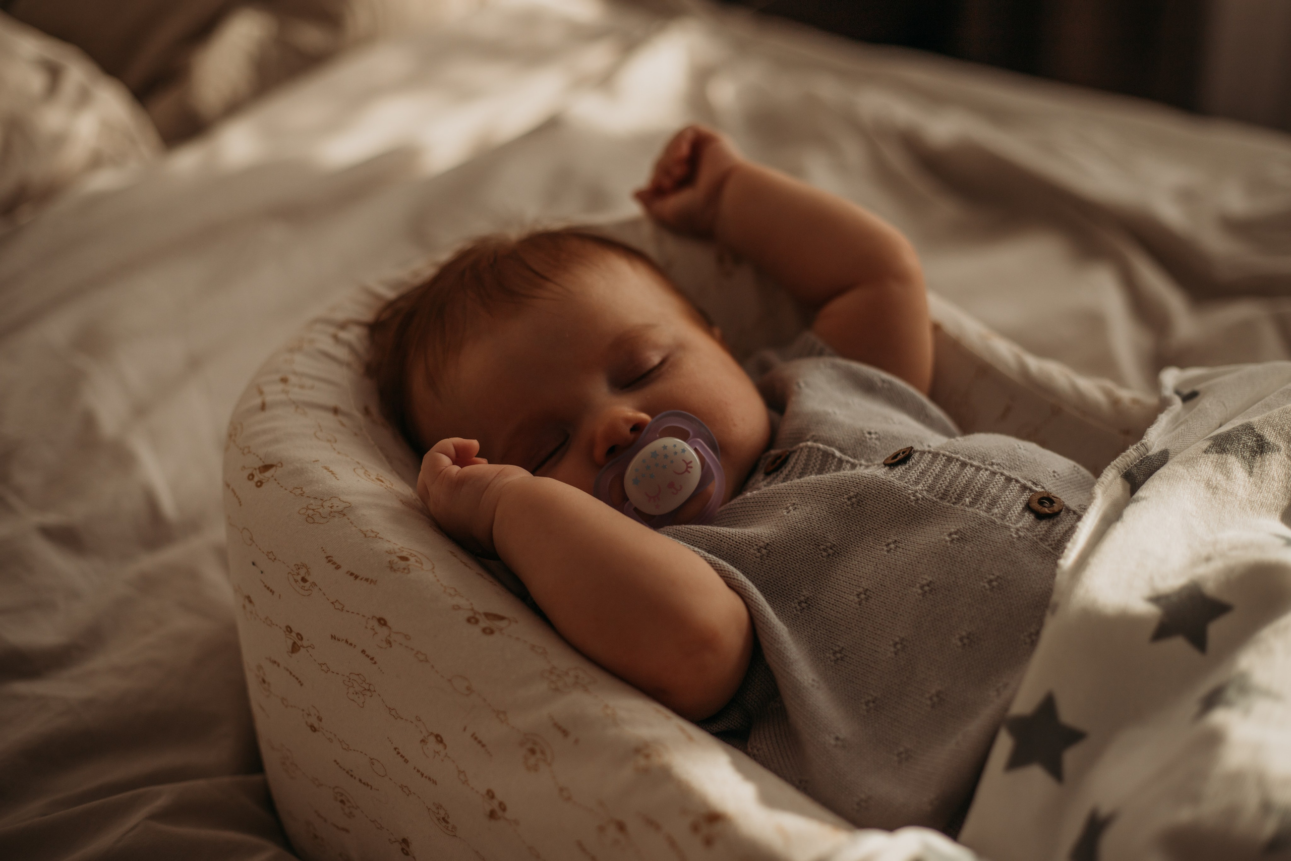 Домашняя съемка семьи Ксении. Венера Гайн. Репортажный фотограф  Тюмень. Обучение фотографии с 0