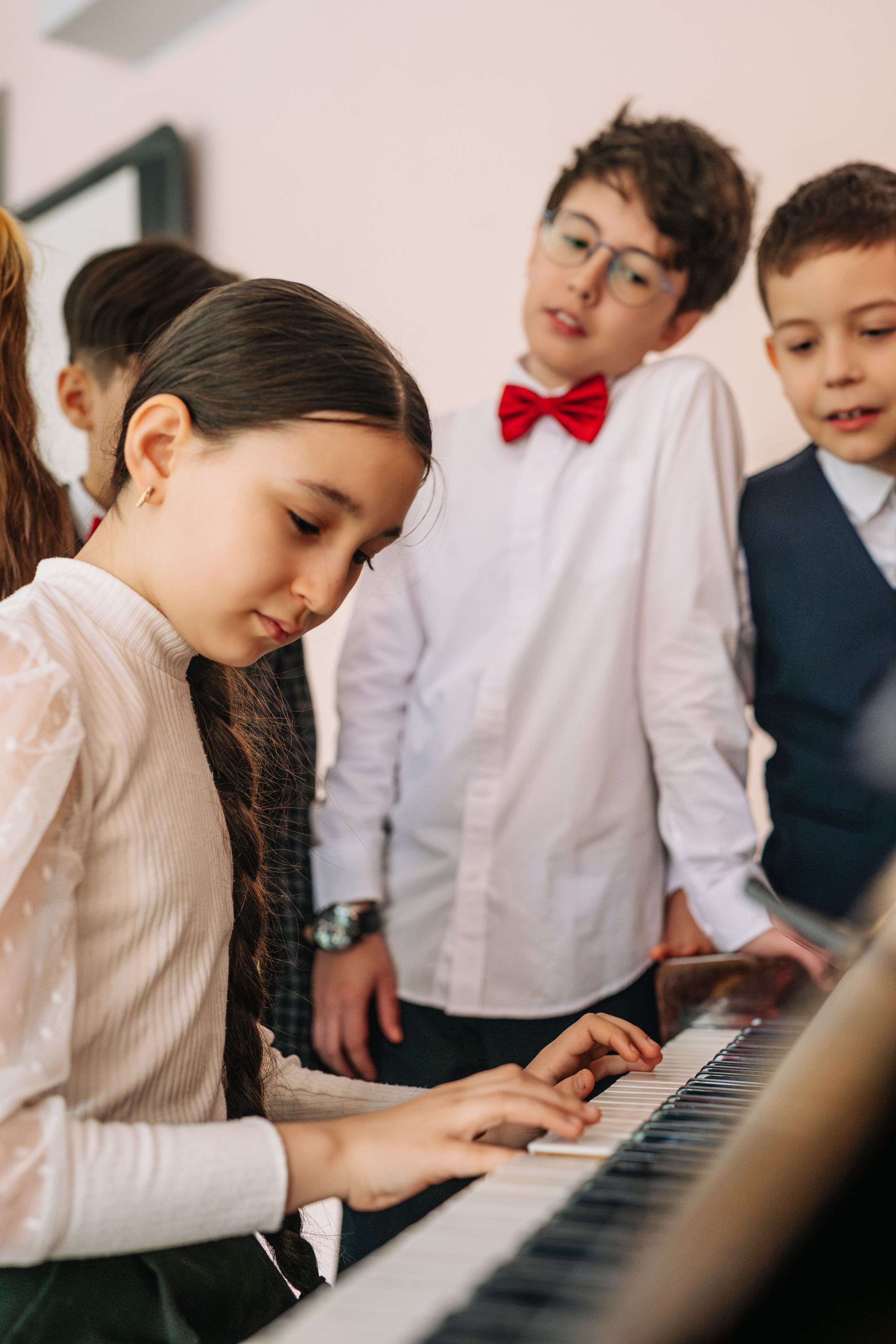 4 класс. Школьные альбомы и альбомы для детского сада. Юлия Осипова. Москва