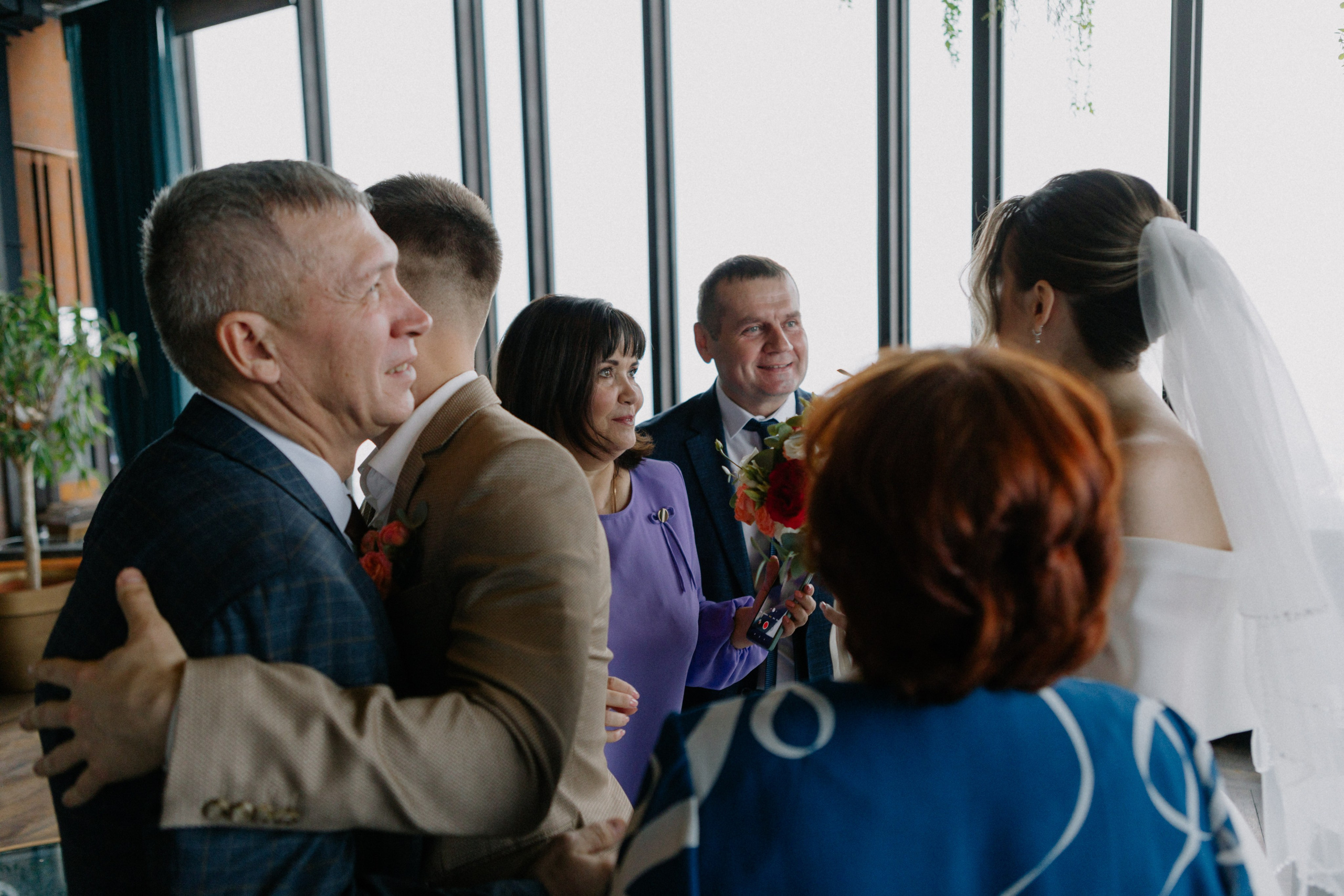 Ксюша и Илья. Утро в отеле роспись в Birds. Свадебный и портретный фотограф в Москве Анастасия Масюк