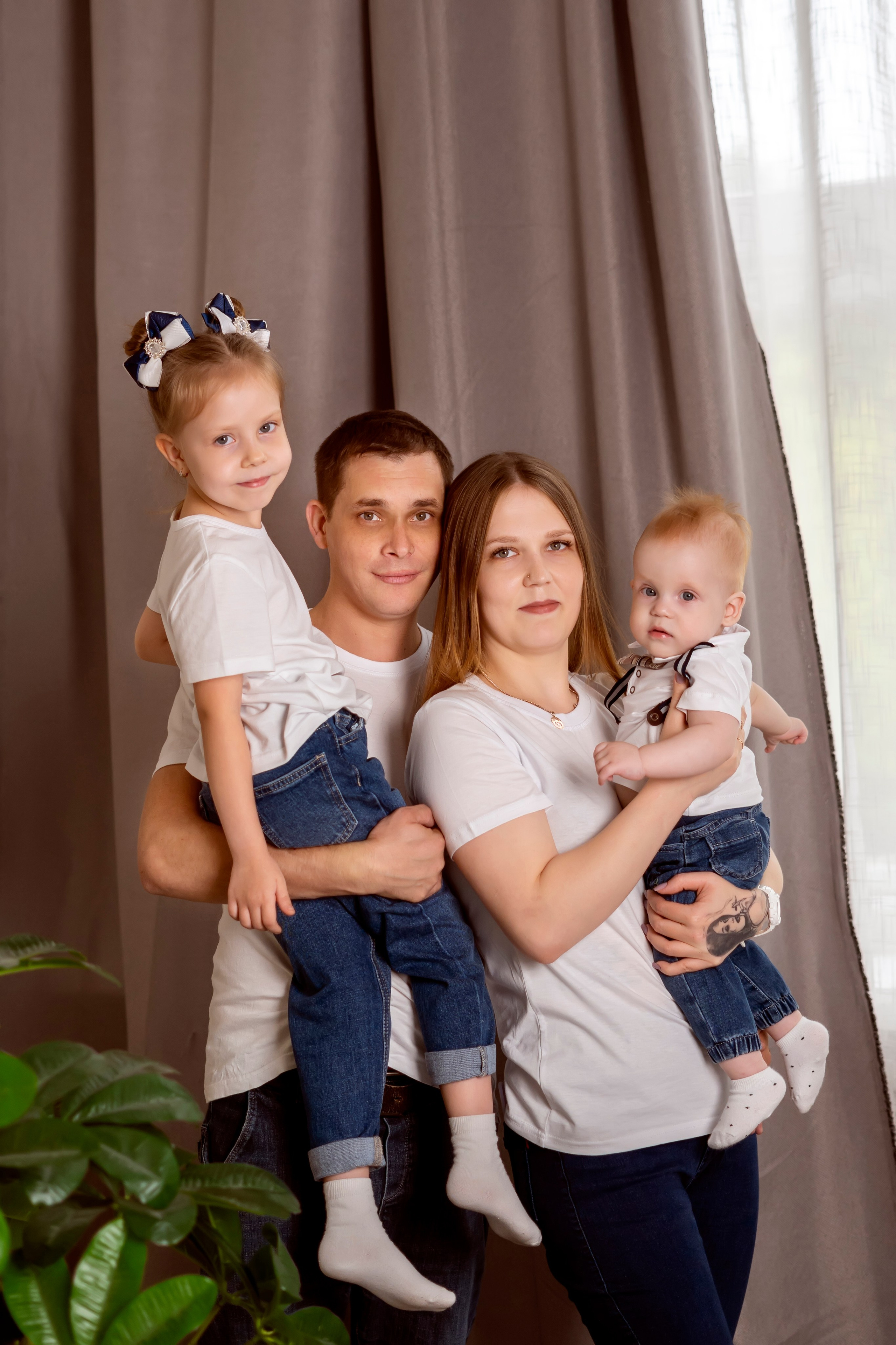 Годовасие в LettLoft. Семейный и детский фотограф в Хабаровске Анна Гриневич