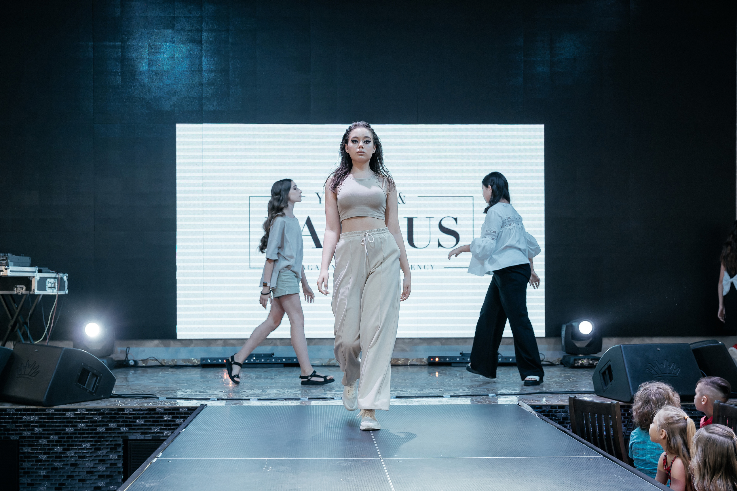 Young&Famous Kids fashion show. Фотограф в Новороссийске