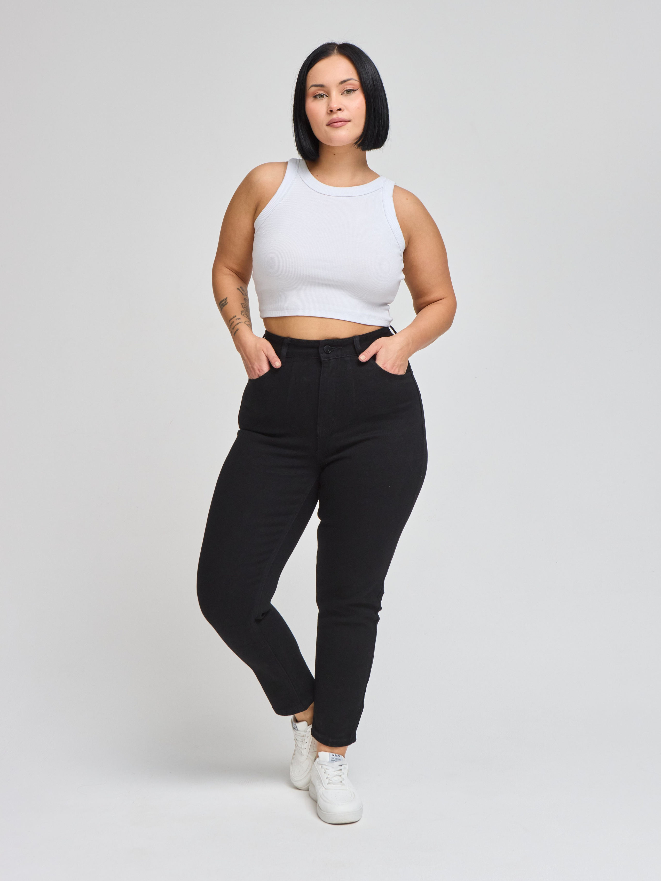 Фотомодель для маркетплейсов Анна. Фотосъёмка для марктеплейсов Studio 11.11