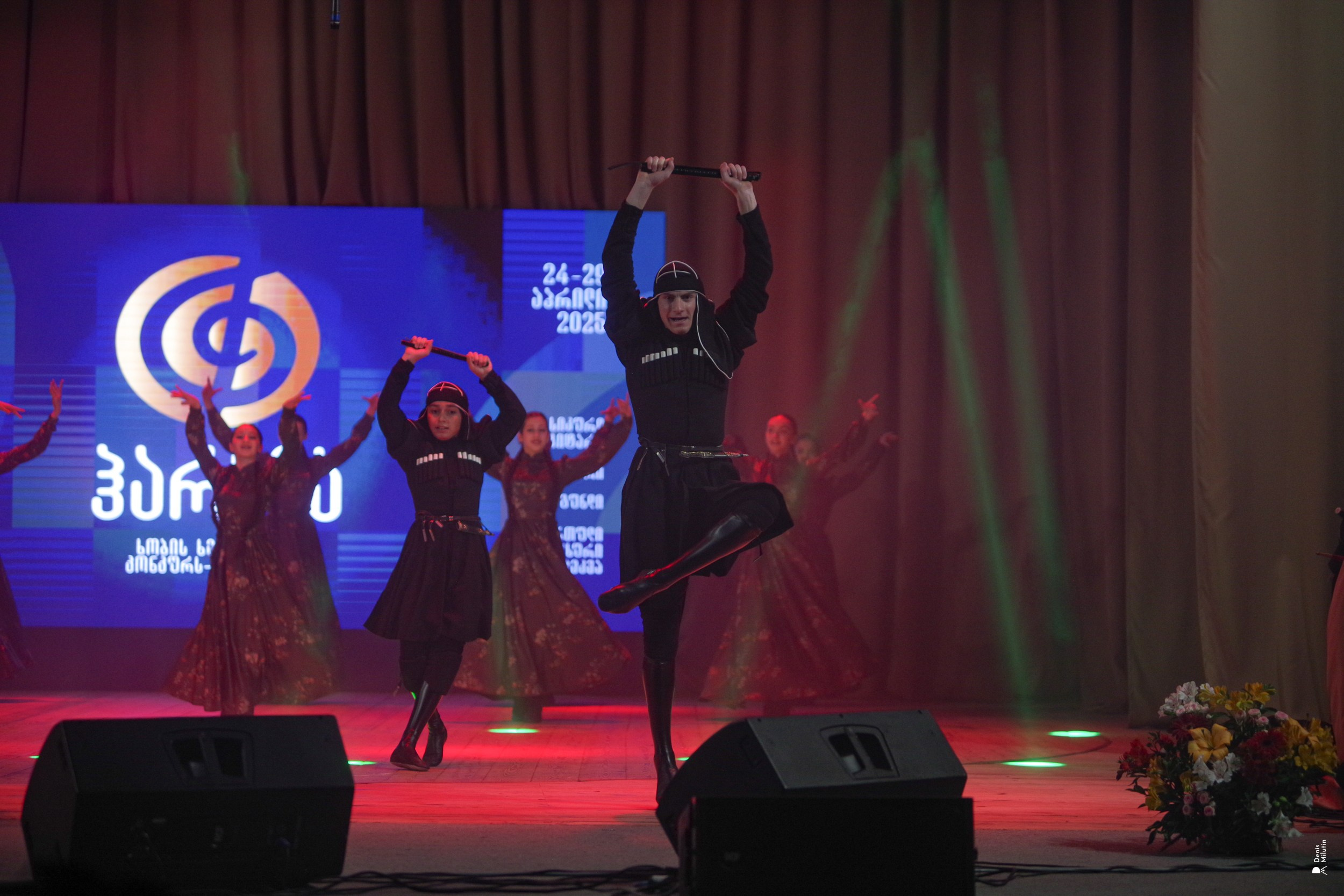 Танцы в Хоби. Портретный фотограф Денис Милютин