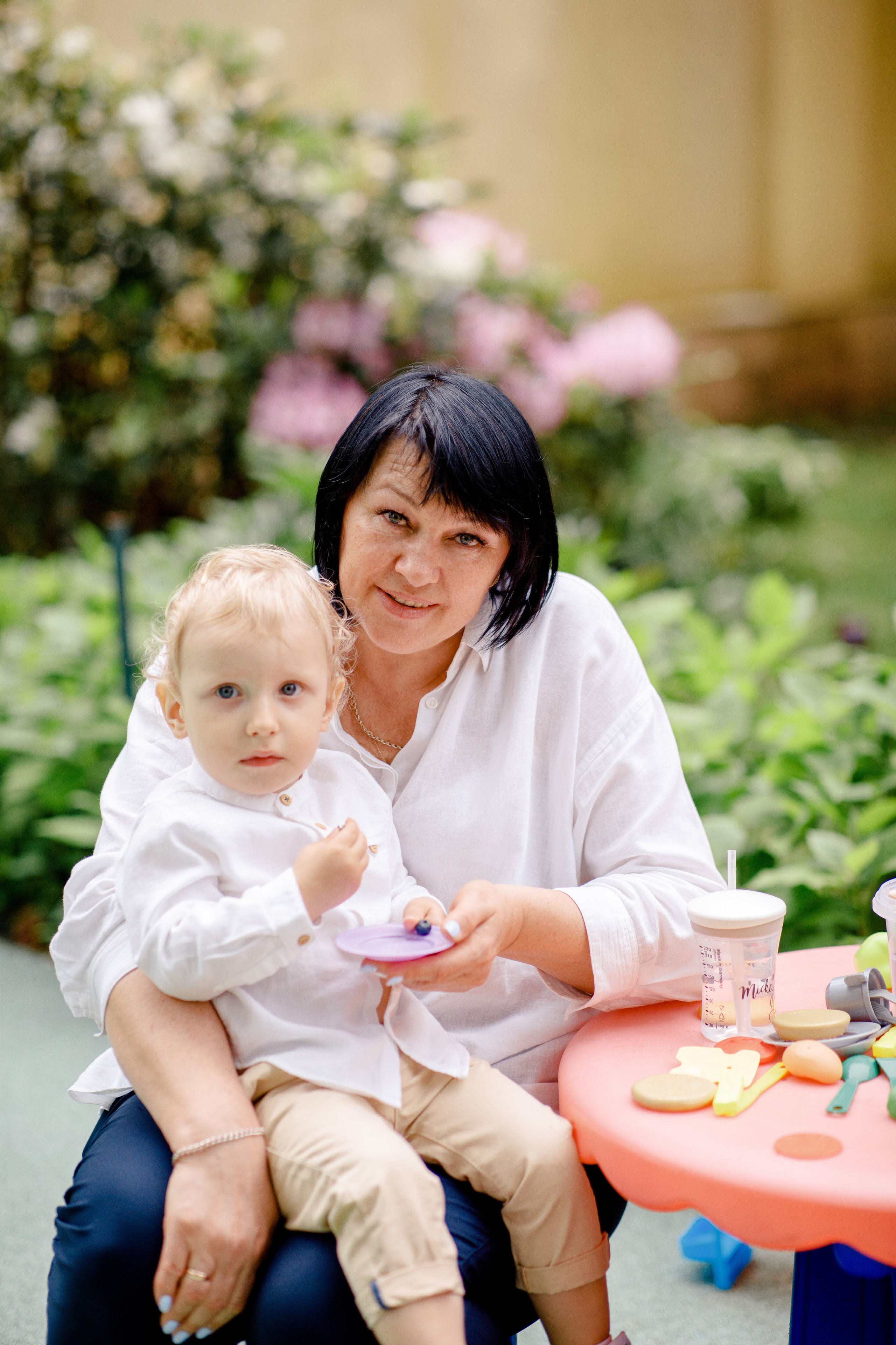 День рождения Устиньи (3 года). Вова Петров