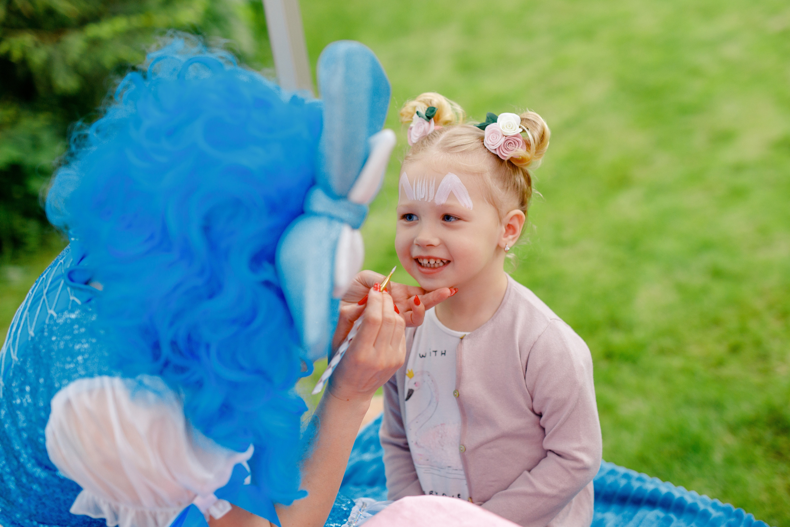 День рождения Устиньи (3 года). Вова Петров