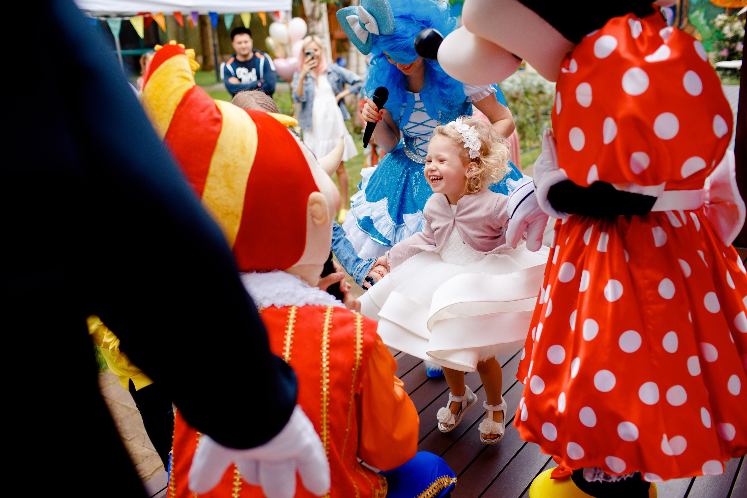 День рождения Устиньи (3 года). Вова Петров