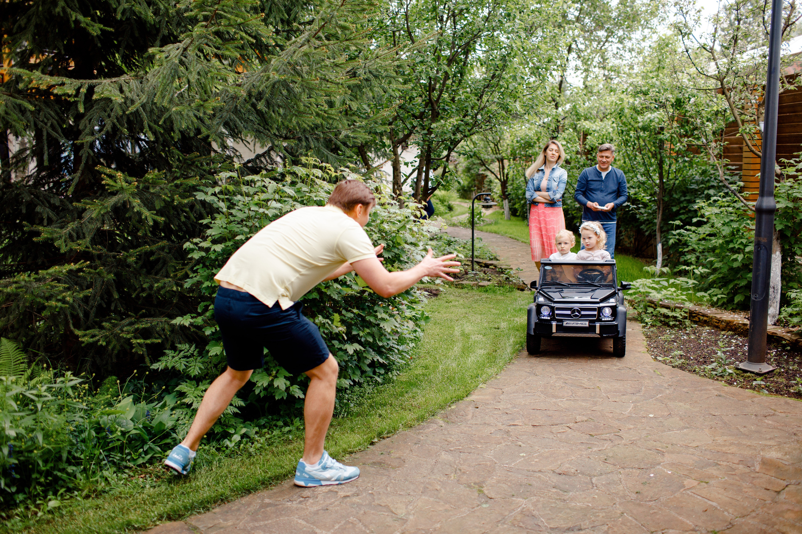 День рождения Устиньи (3 года). Вова Петров