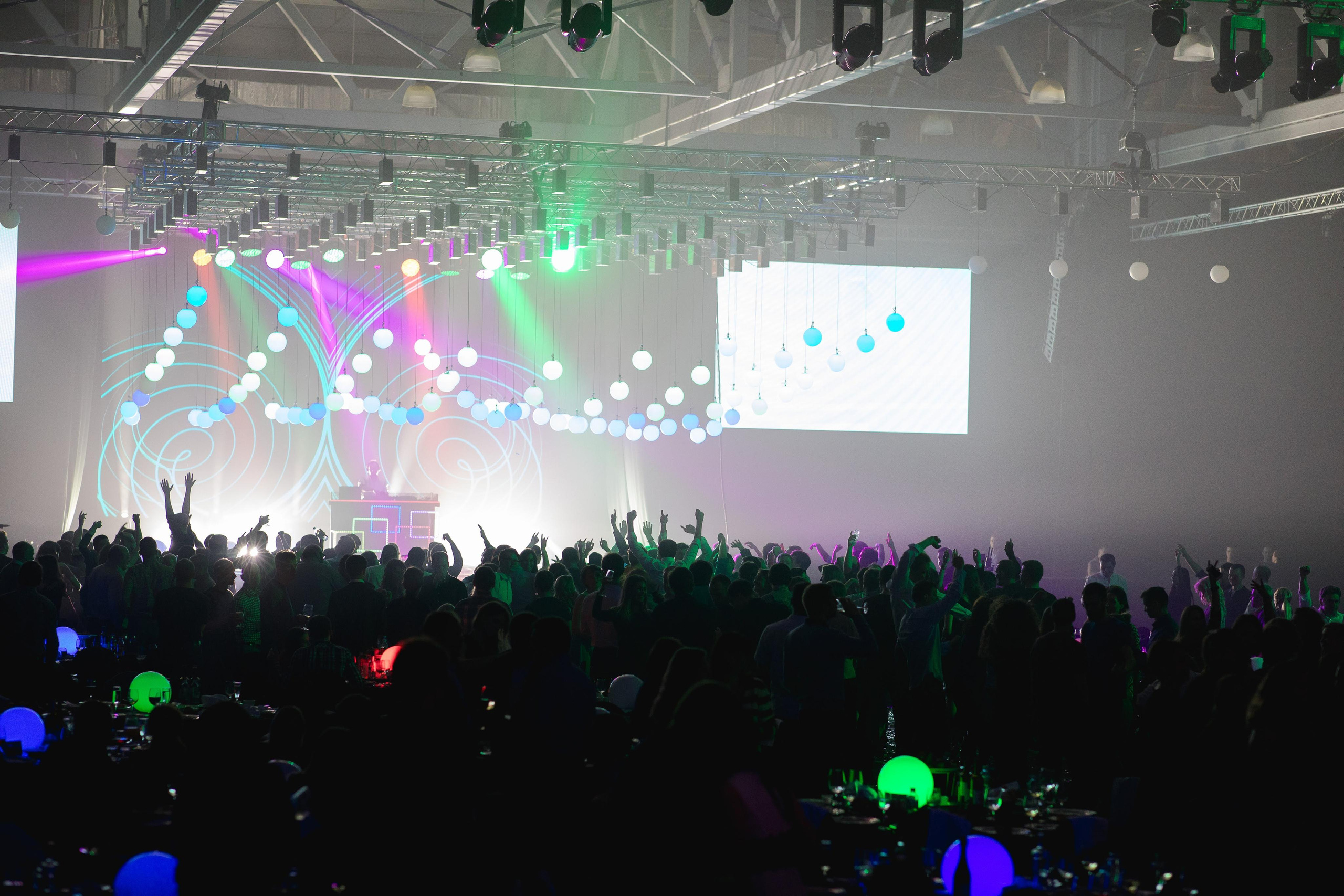 Корпоратив JET. Вова Петров