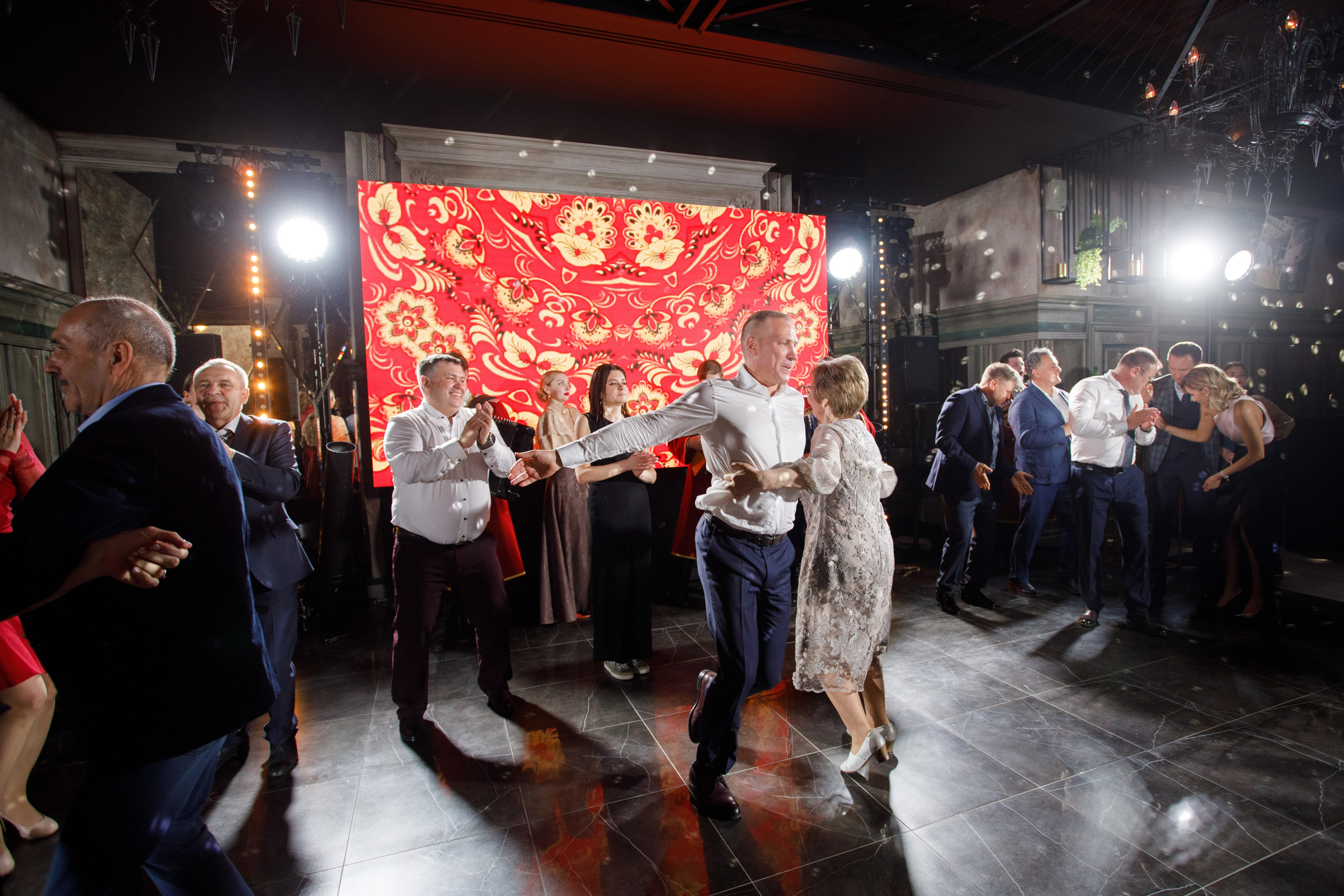 Юбилей Анатолия (55 лет). Вова Петров