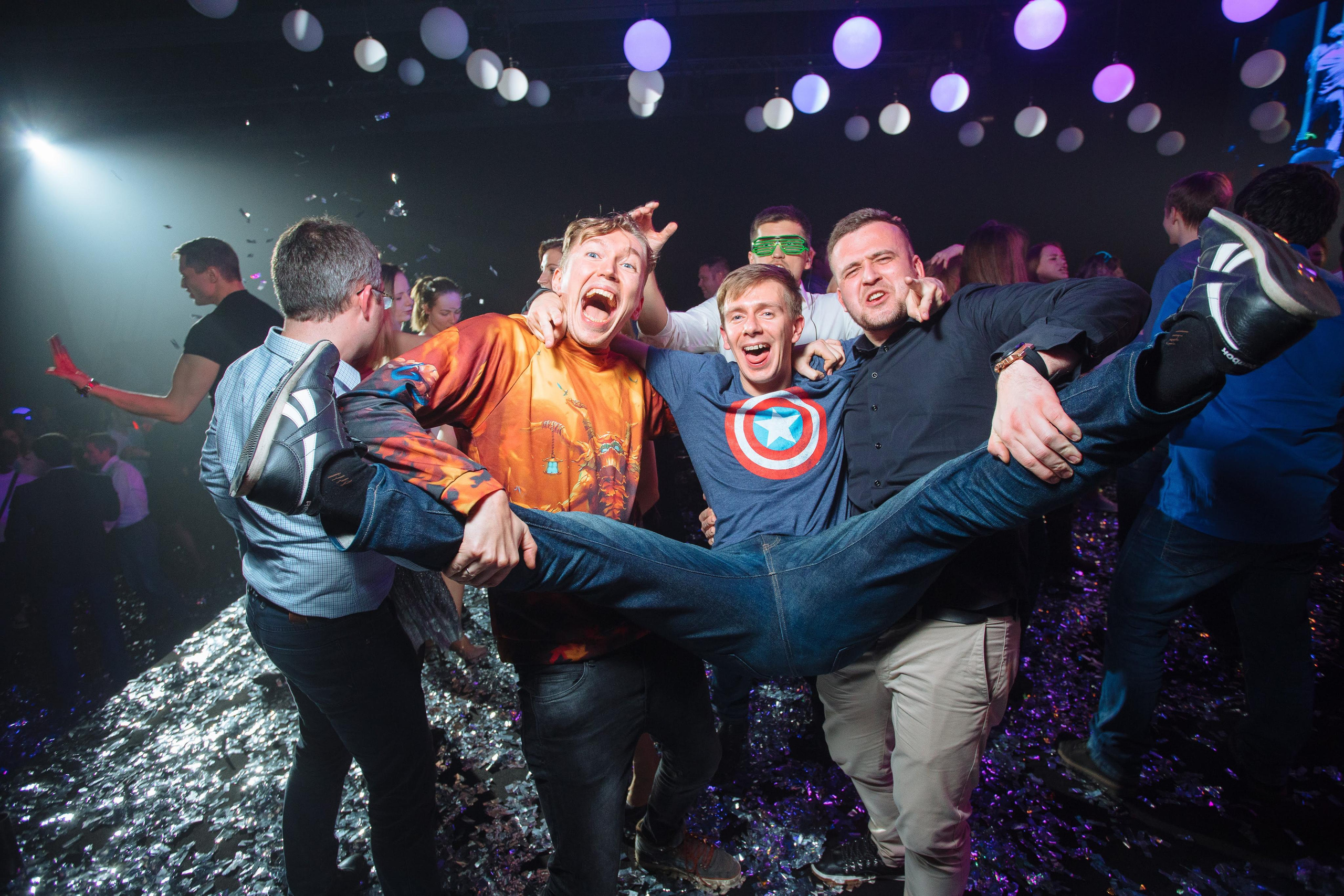 Корпоратив JET. Вова Петров