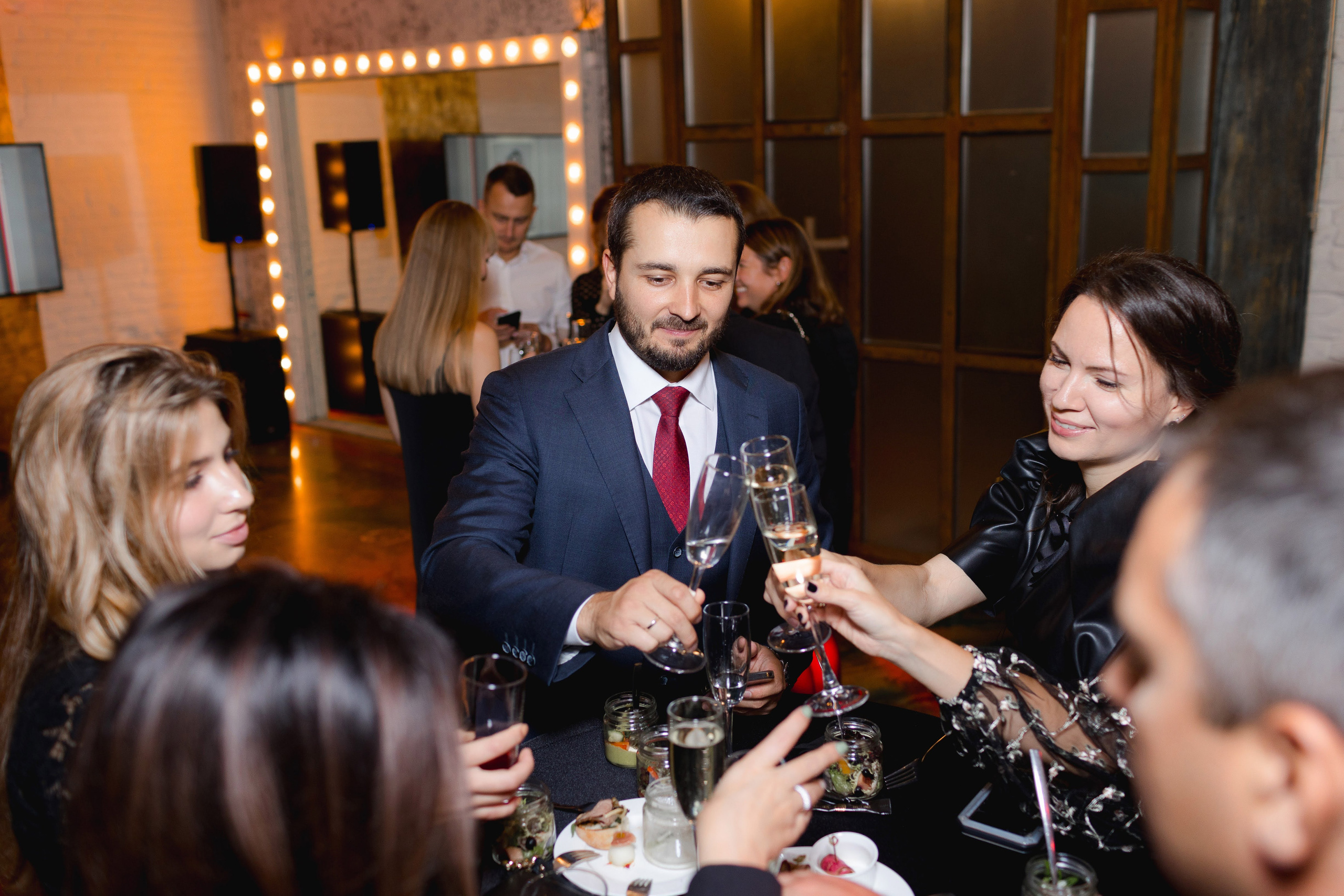 Юбилей Марины (35 лет). Вова Петров