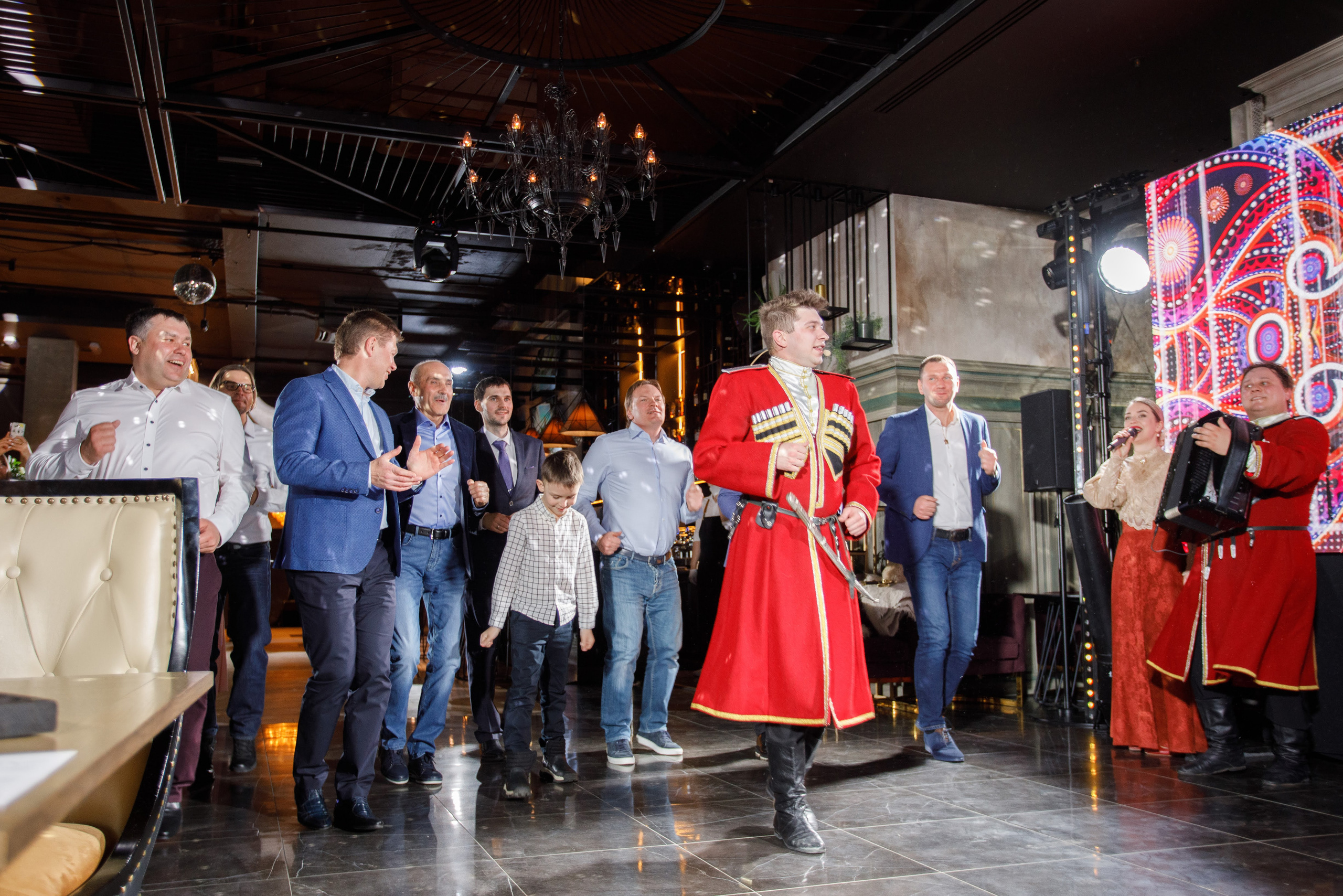 Юбилей Анатолия (55 лет). Вова Петров