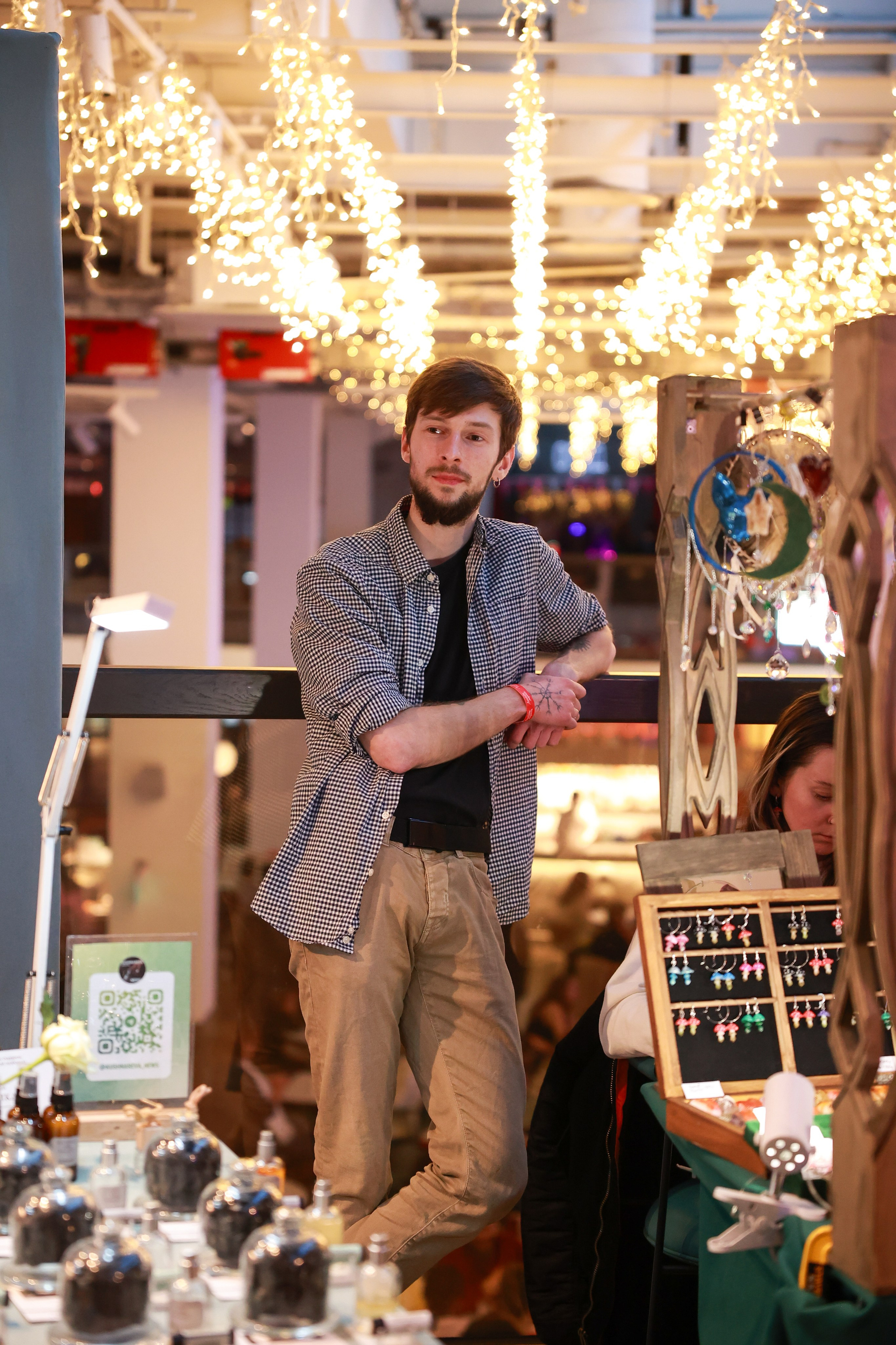 7–8 марта 2025 в пространстве «Три вокзала. Депо» / День 1 / фото Саша Жукова. Фотоотчеты «Ламбада-маркета»