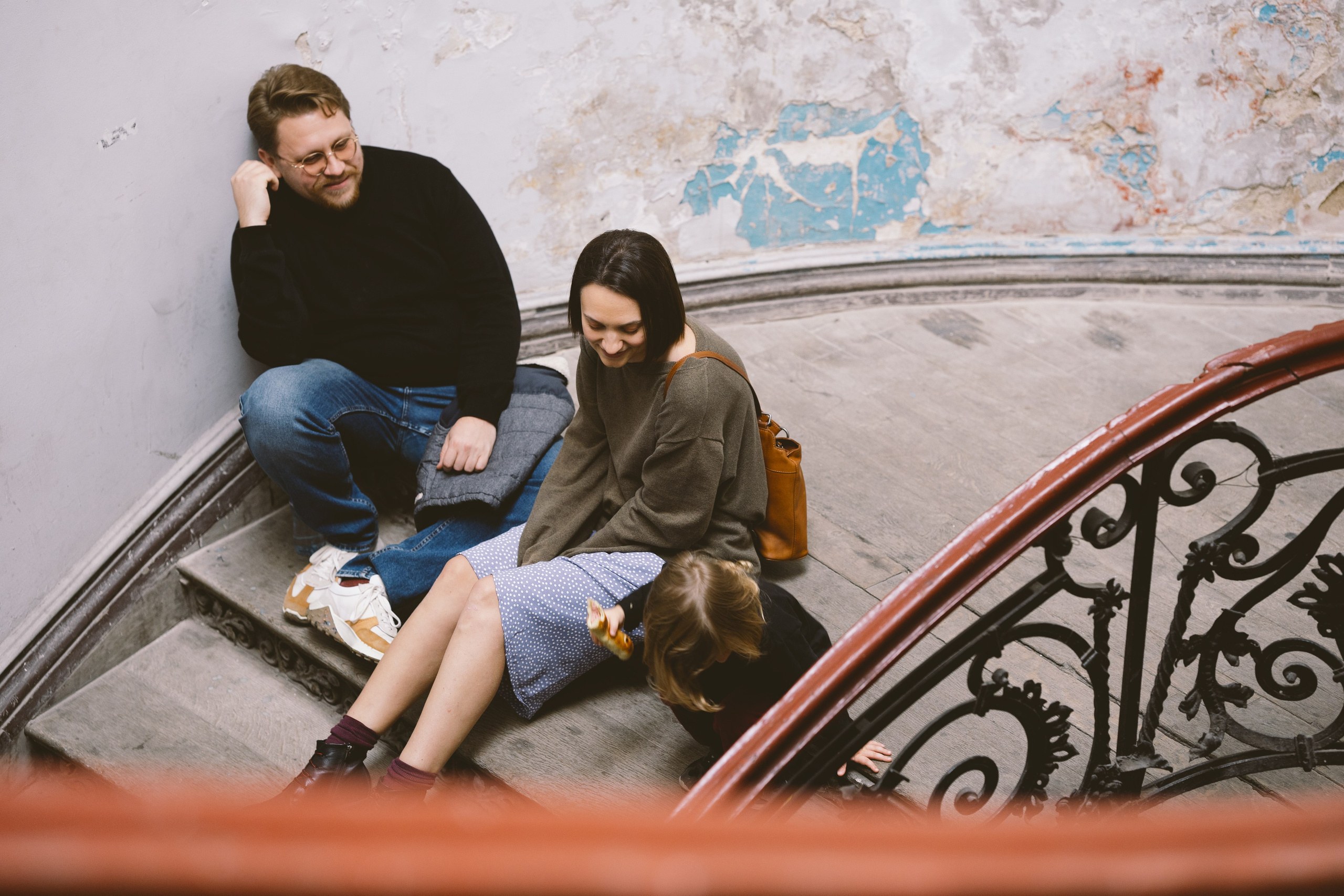 …история о прогулке в старом городе и семье. Марковы: фото, видео, кино и книги