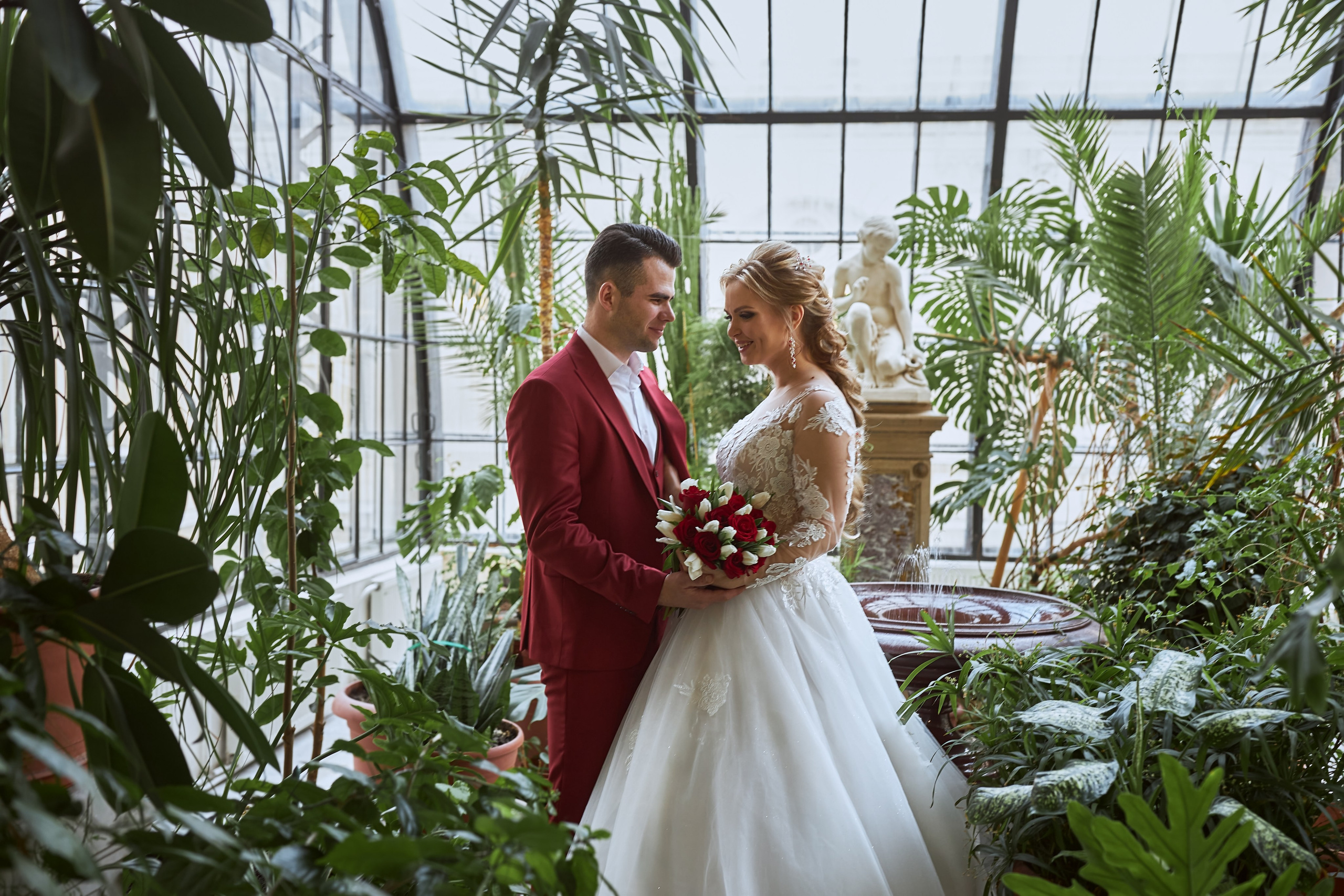 Свадьба Кировский ЗАГС и Дом Ученых. Фотограф в Санкт-Петербурге Знаменская Ирина