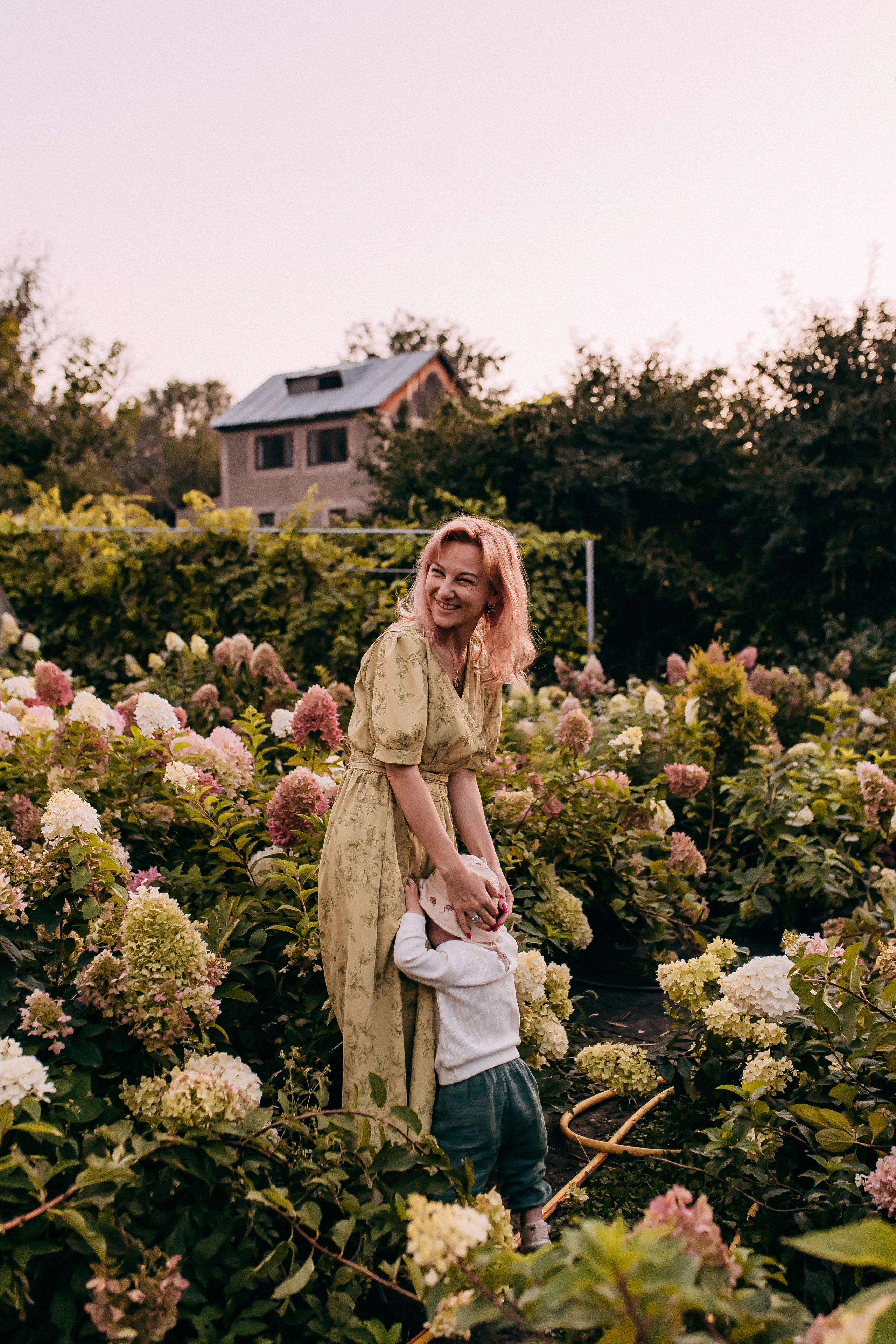 Семейные истории. Свадебный и семейный фотограф в Алматы Laura Dosmann