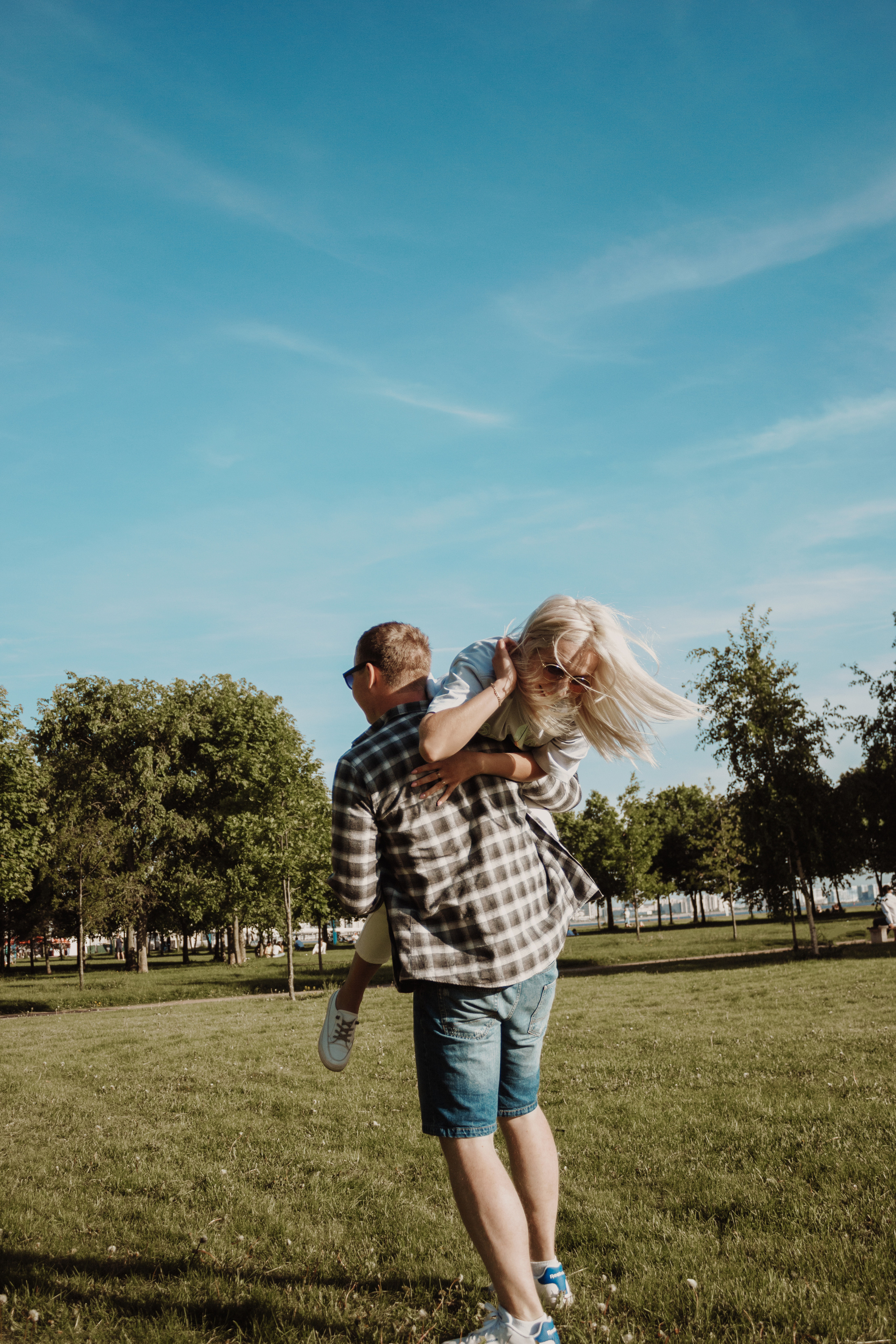 АРТЁМ И РЕГИНА. Семейный и свадебный фотограф в Петербурге Евгения и Николай Шевчук