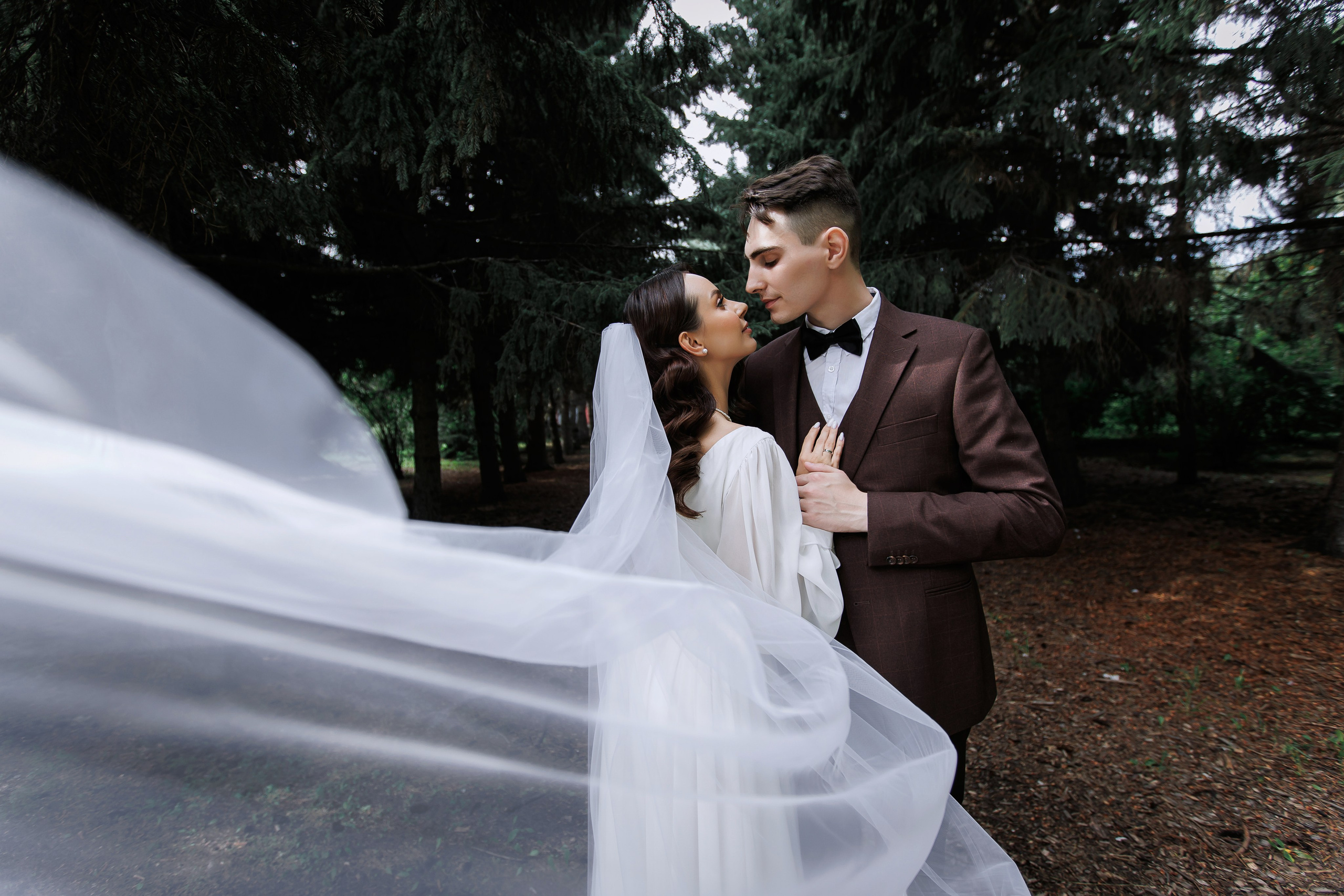 Екатерина и Денис. Свадебный фотограф в Омске Яна Савина