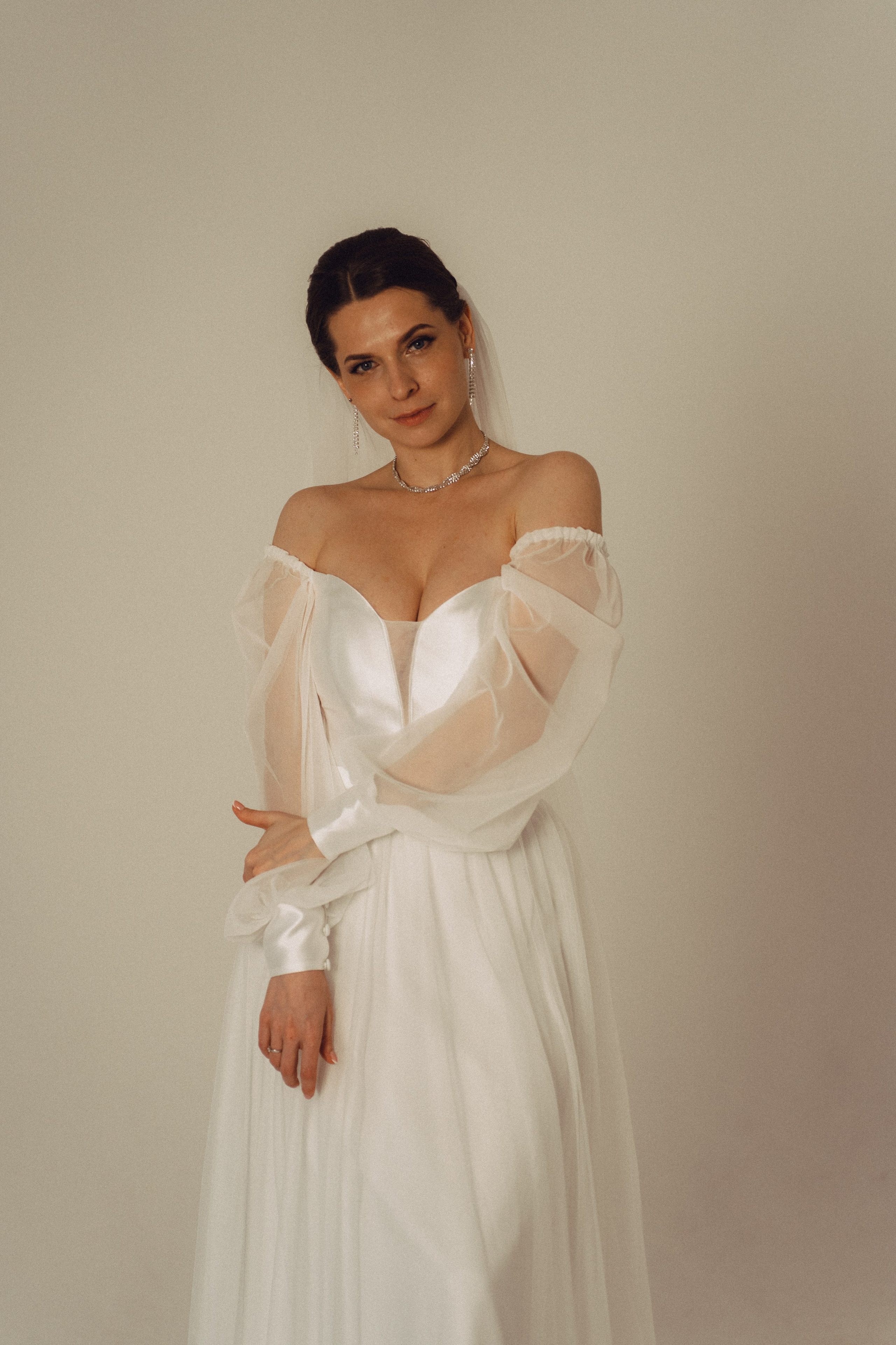 СВАДЕБНАЯ СЬЕМКА ВО ВТОРОМ ДВОРЦЕ (ДЕКАБРЬ) ТАКЖЕ СЬЕМКА В СТУДИИ НА ЧЕРНЫШЕВСКОЙ. Профессиональный фотограф, Санкт-Петербург — Виктория Богомолова