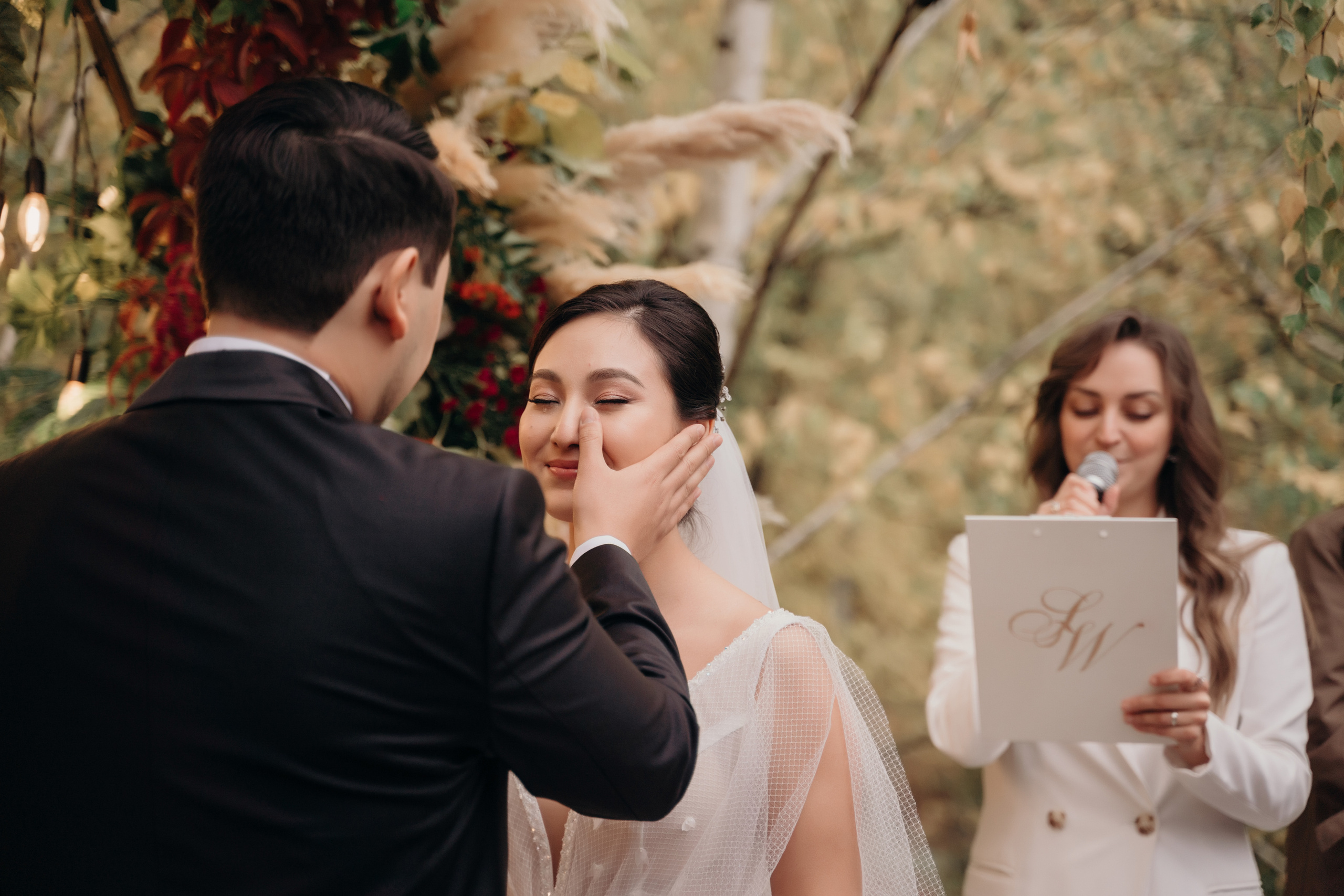 Дулат и Мадина. Свадебный фотограф Алматы и Астана