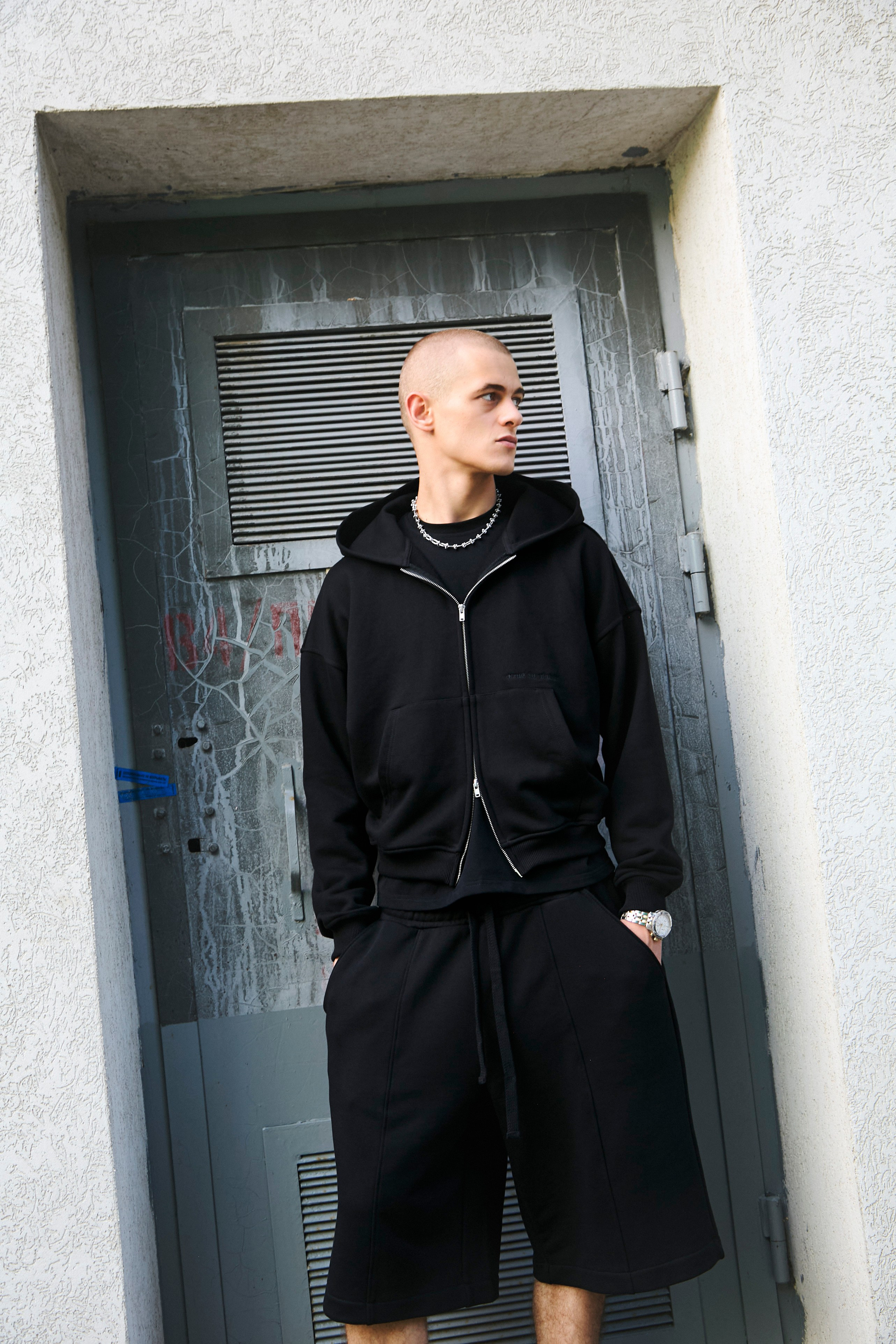 Acme Du Plaisir. Arina Kharakhashian