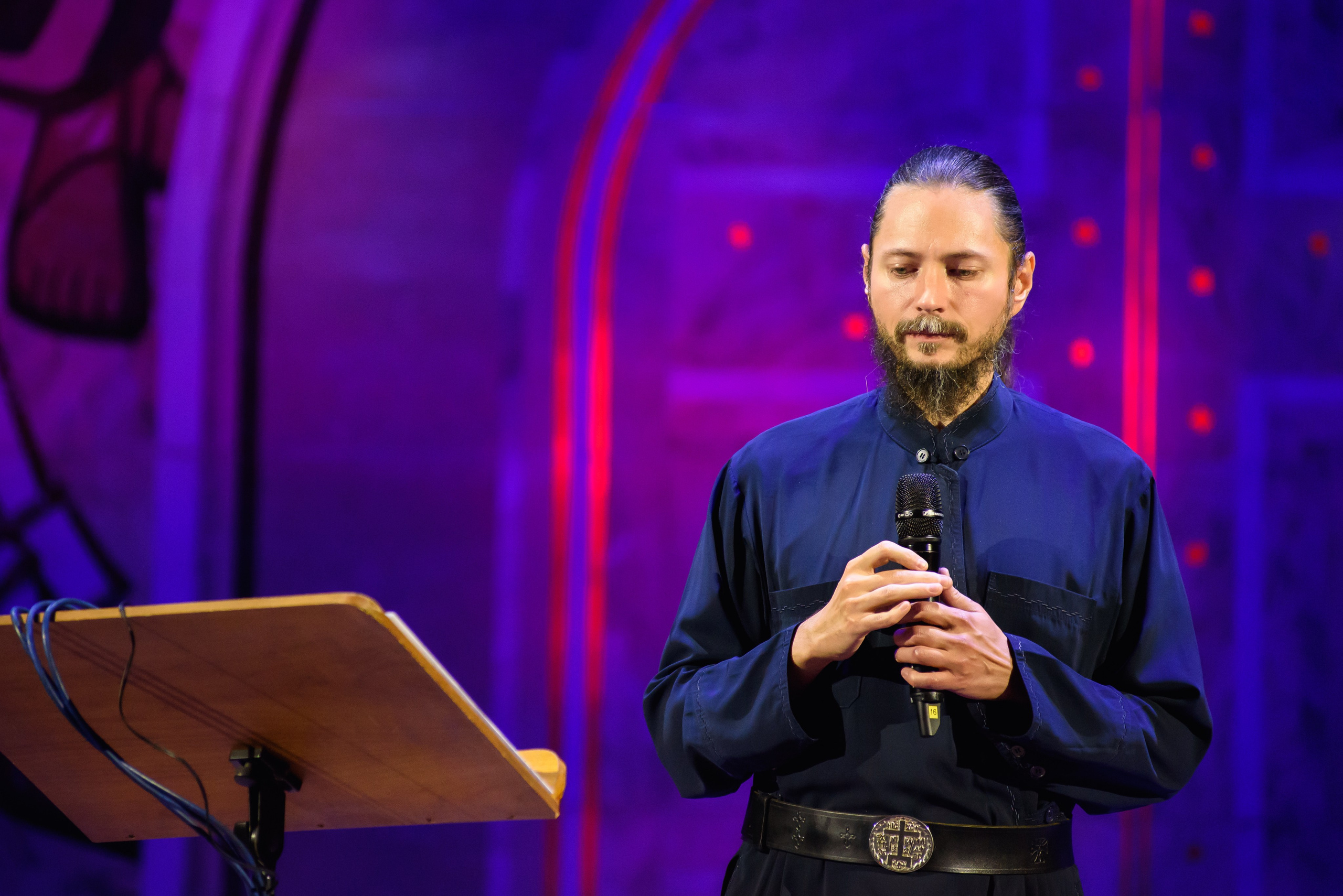 Иеромонах Фотий — «Имена на все времена», Зал Церковных Соборов. Бренд-фотограф для экспертов и блогеров в Москве Влада Горбовская