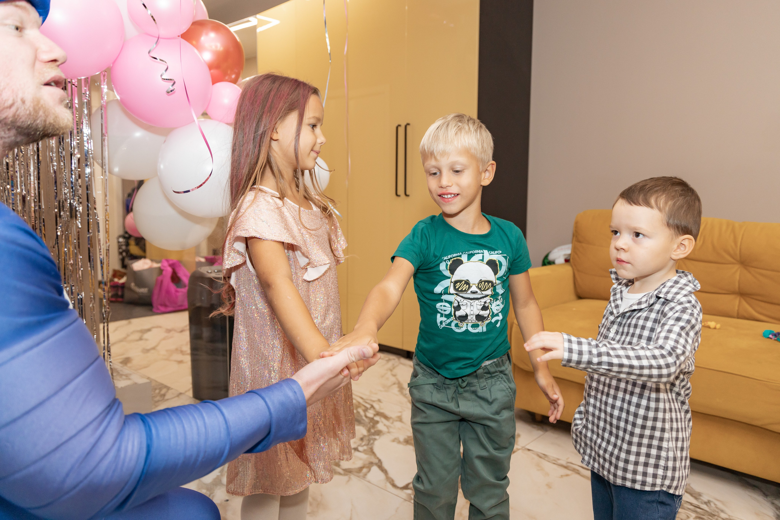 День Рождения в Доме. Свадебный фотограф в городе Подольск МО и Москва Крылова Ирина