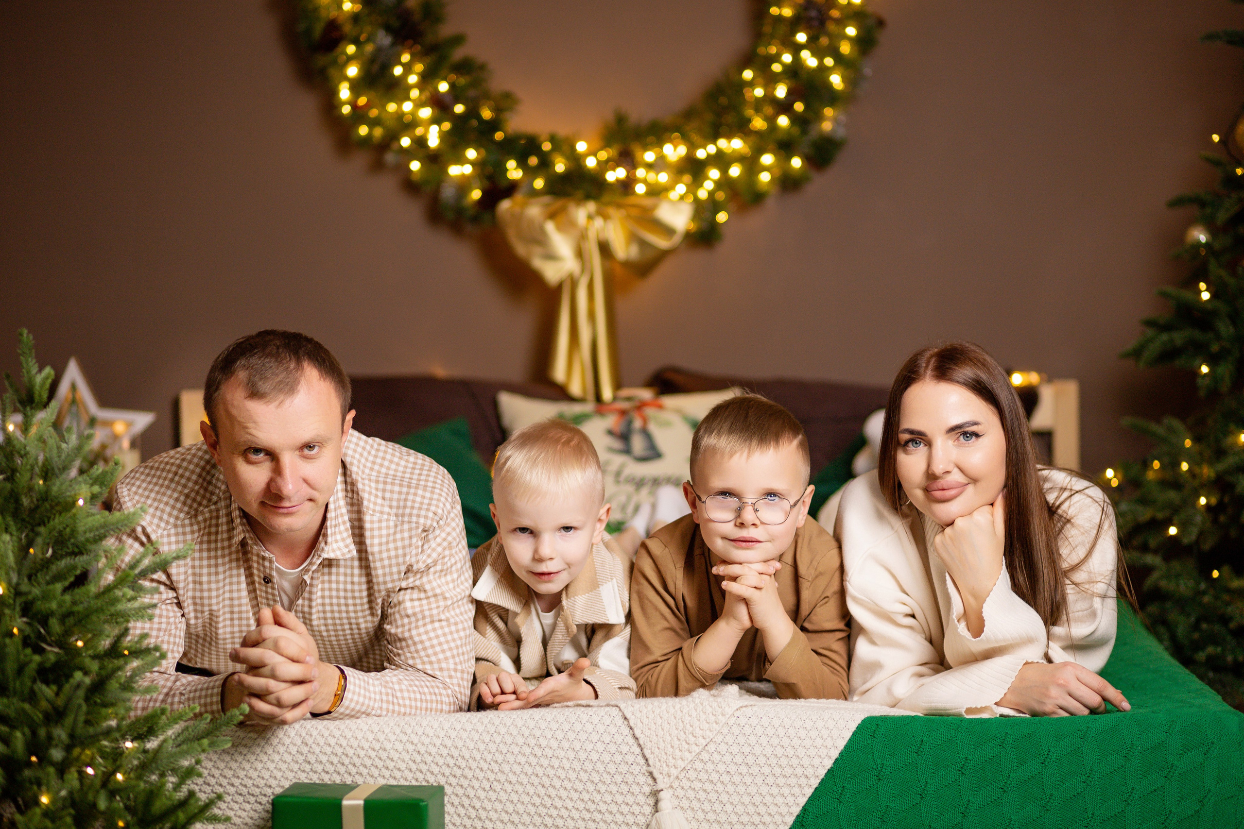 Семейная новогодняя фотосессия. Семейный, детский, свадебный фотограф в Георгиевске Дарья Домникова