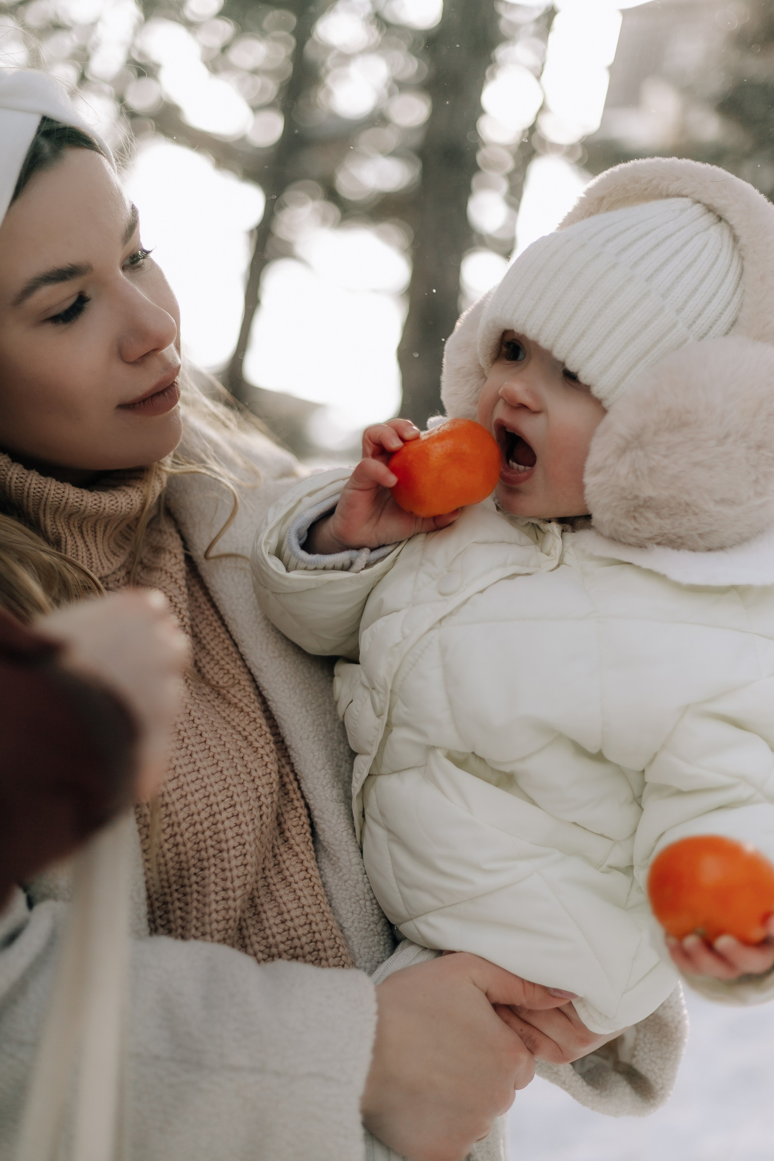 Евгений, Александра и Василиса в лесу. Фотограф в Крыму | Виктория Нотевская
