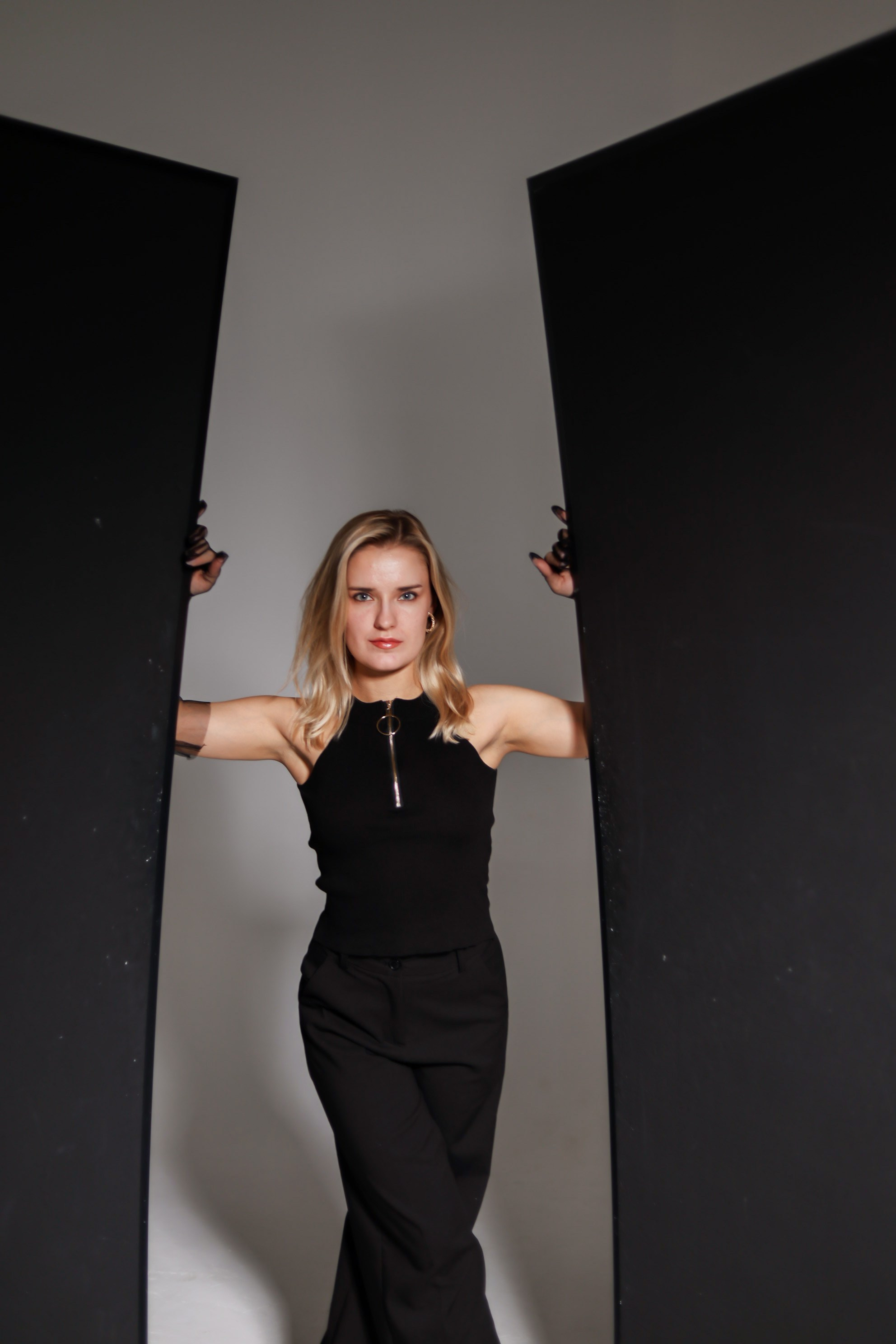 Фотосессия в студии Валерия. Женский фотограф в Орске Новотроицке Динара Долганова