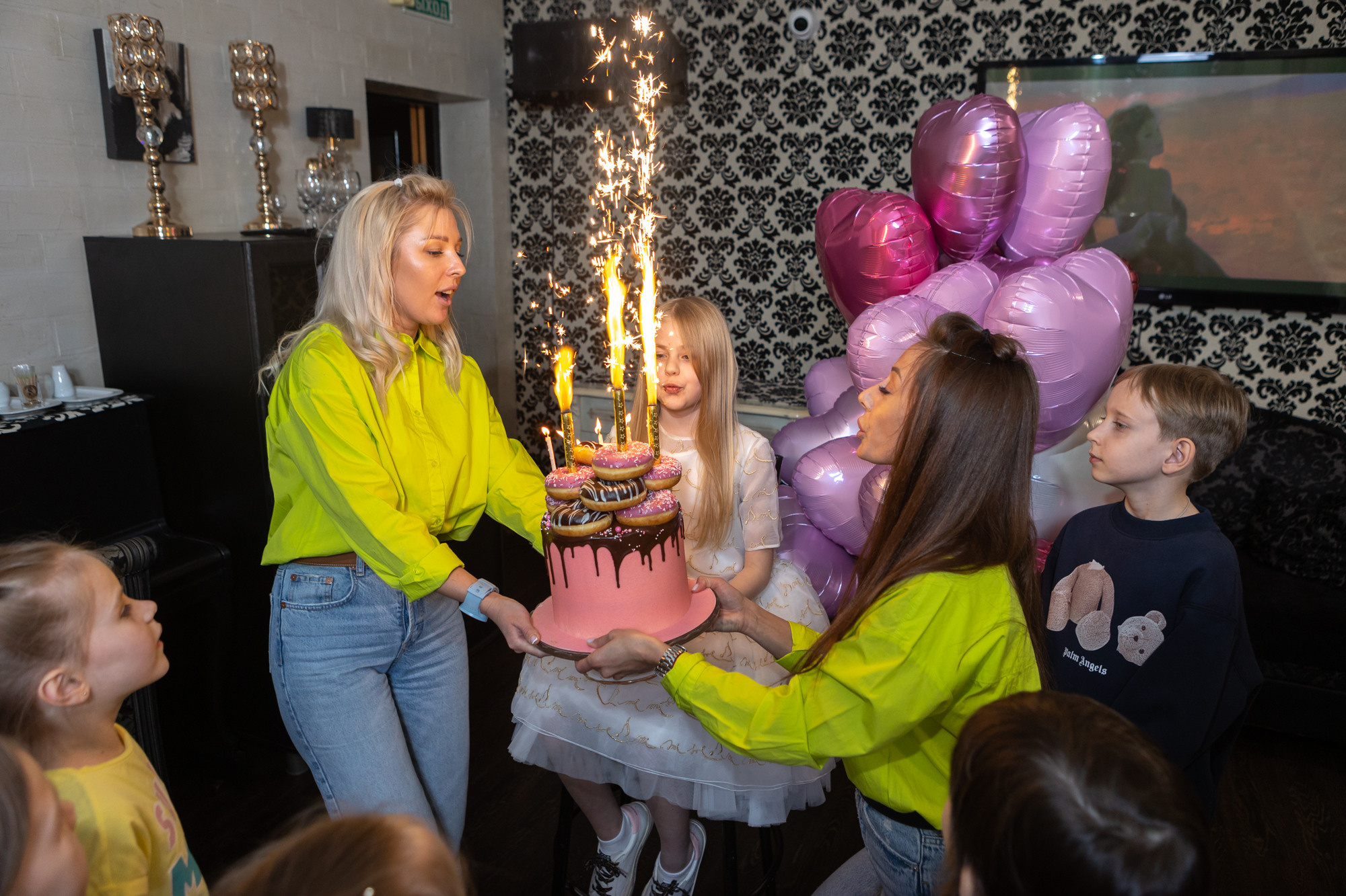 День Рождения в Incontro. Фотограф в Оренбурге. Профессиональный фотограф