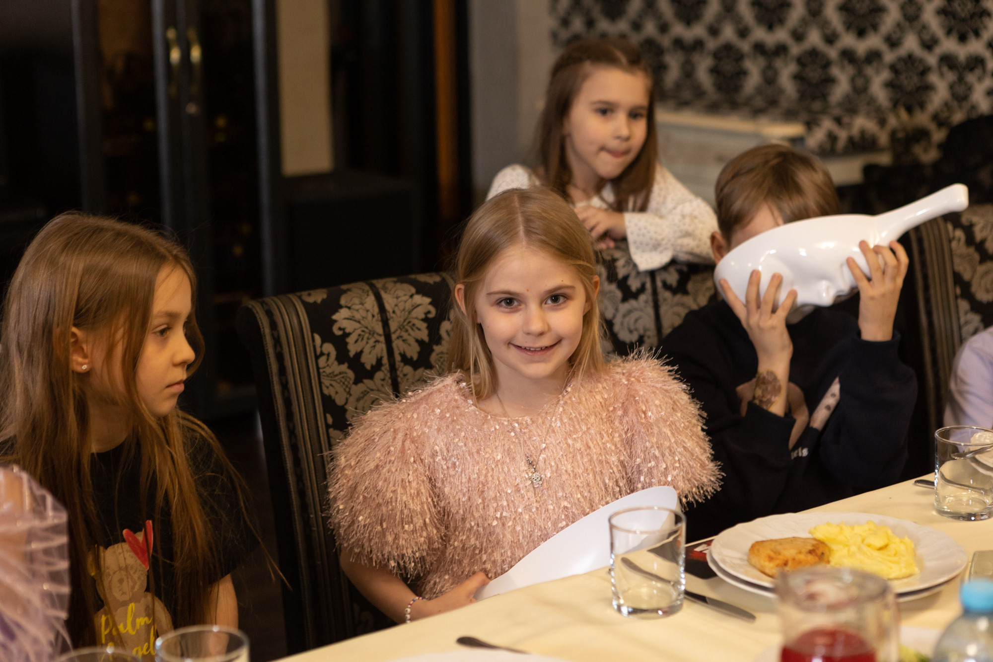 День Рождения в Incontro. Фотограф в Оренбурге. Профессиональный фотограф