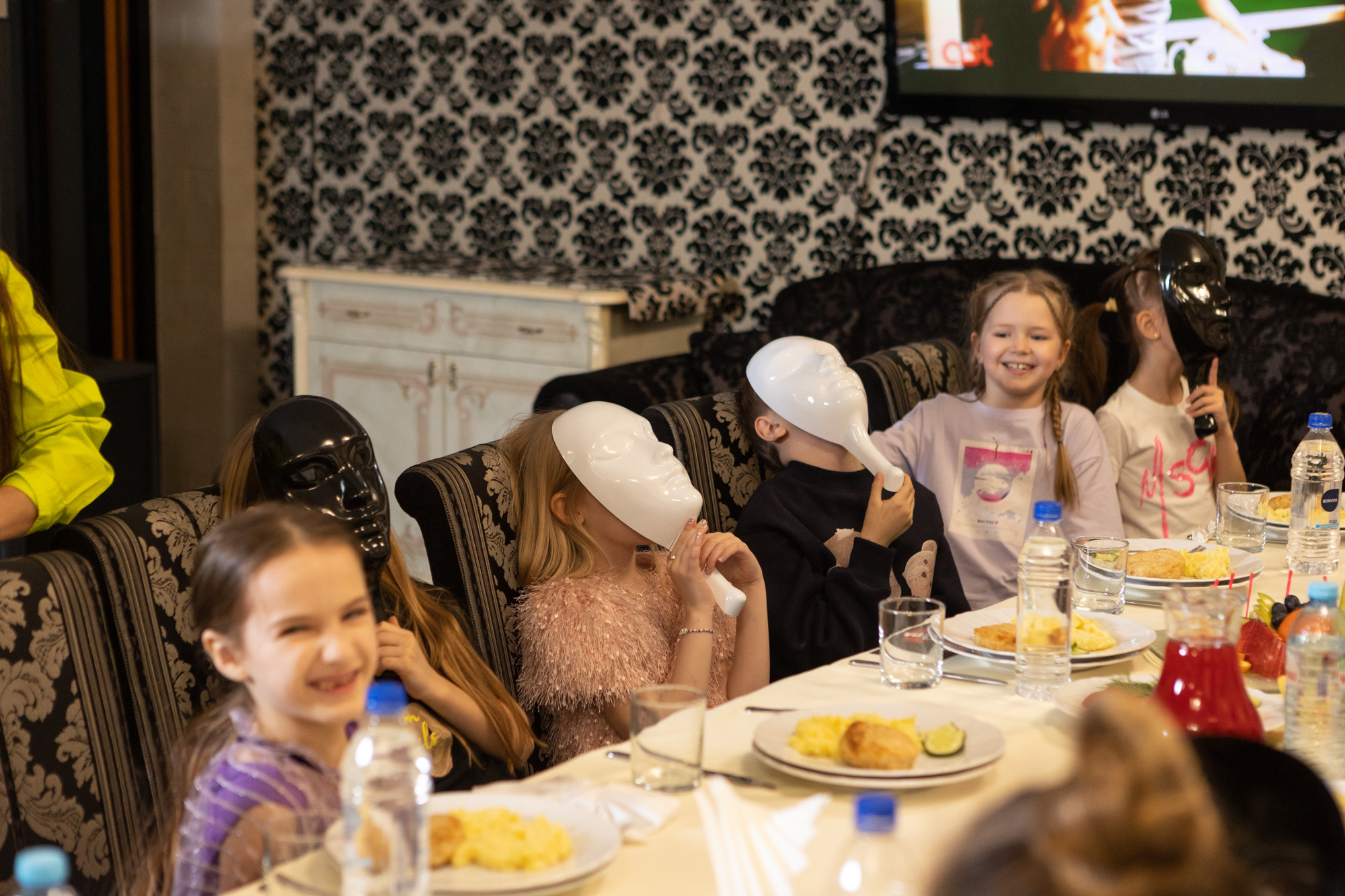 День Рождения в Incontro. Фотограф в Оренбурге. Профессиональный фотограф