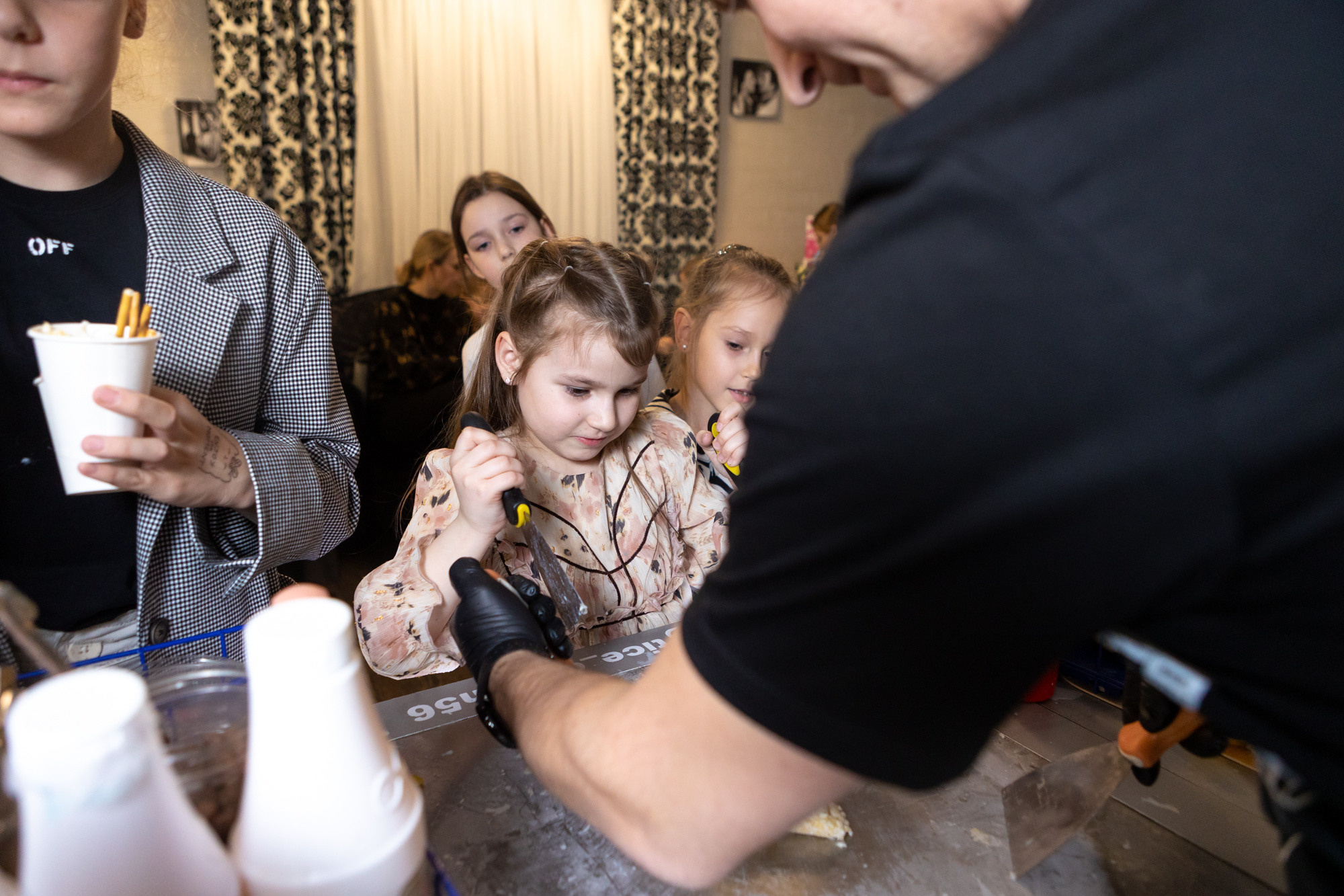 День Рождения в Incontro. Фотограф в Оренбурге. Профессиональный фотограф