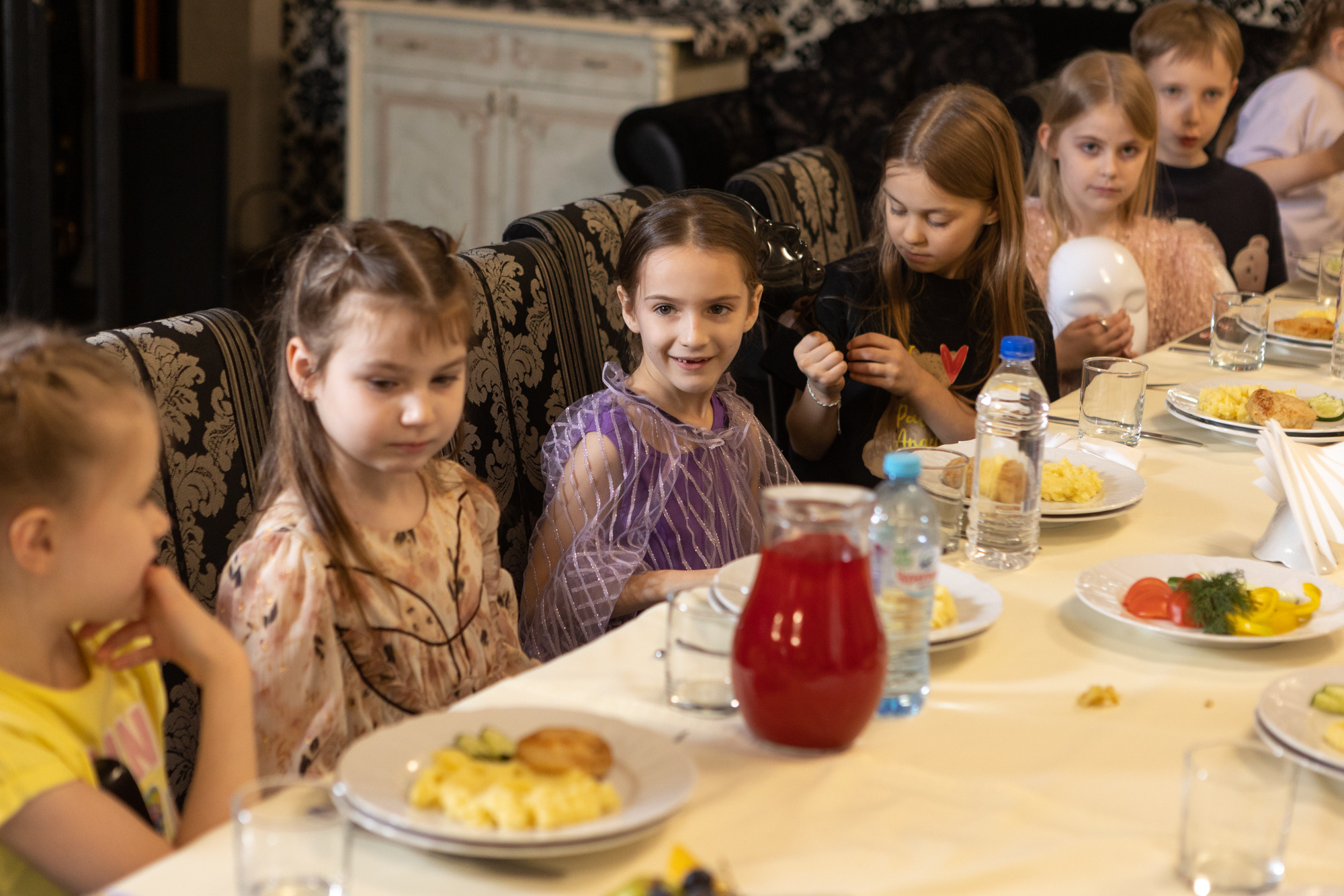 День Рождения в Incontro. Фотограф в Оренбурге. Профессиональный фотограф