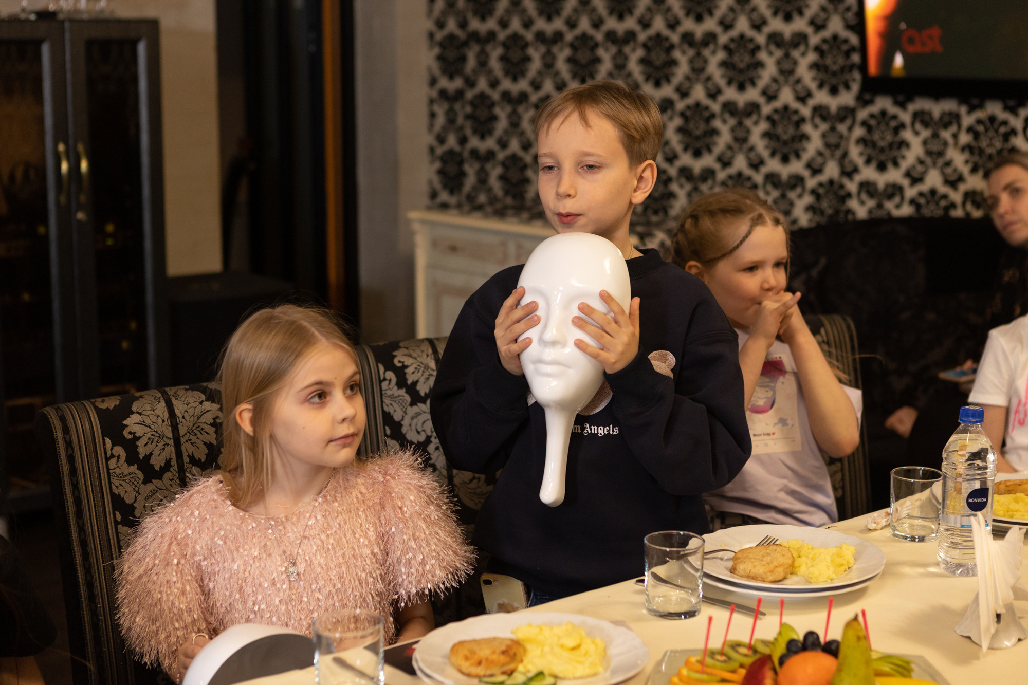 День Рождения в Incontro. Фотограф в Оренбурге. Профессиональный фотограф