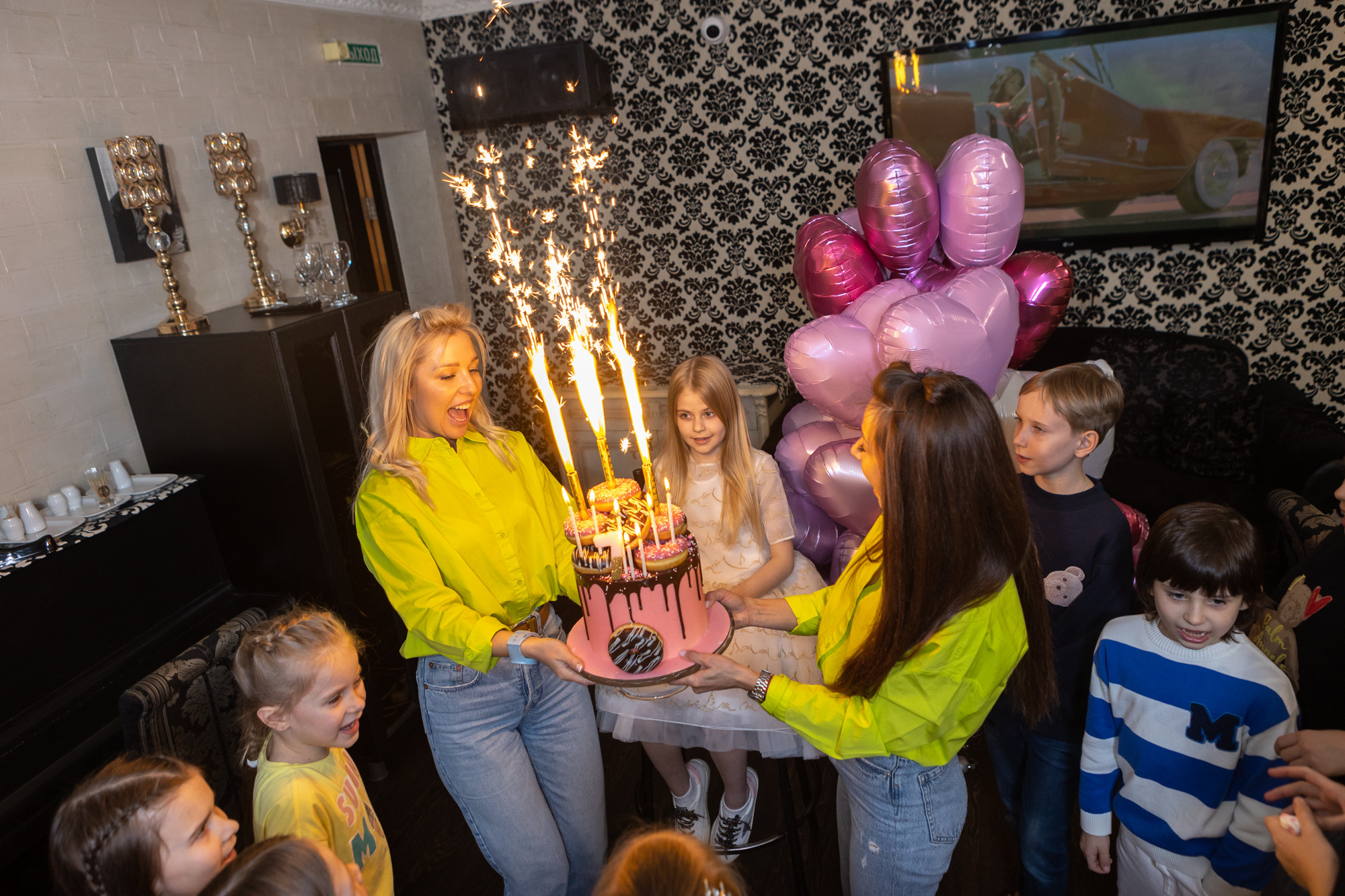 День Рождения в Incontro. Фотограф в Оренбурге. Профессиональный фотограф